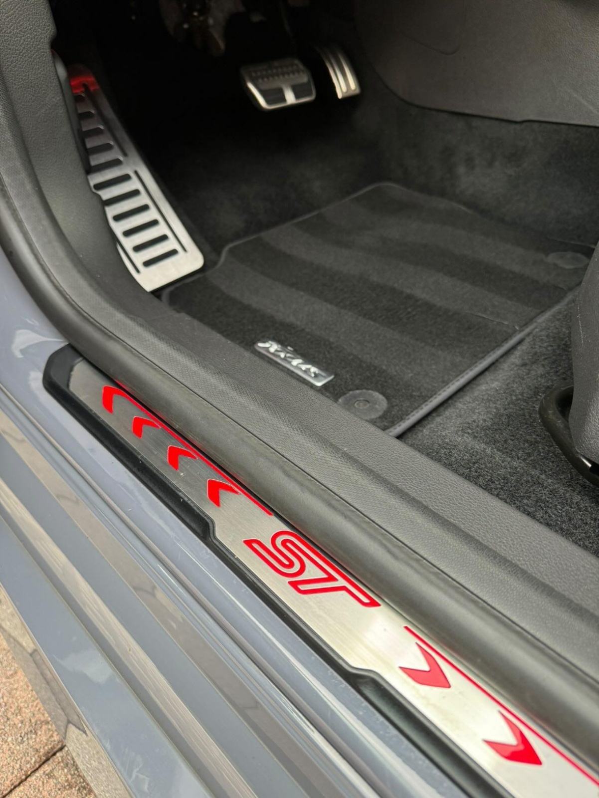 Ford Focus ST 2.0 tdci PERFORMANCE, fotografija 17