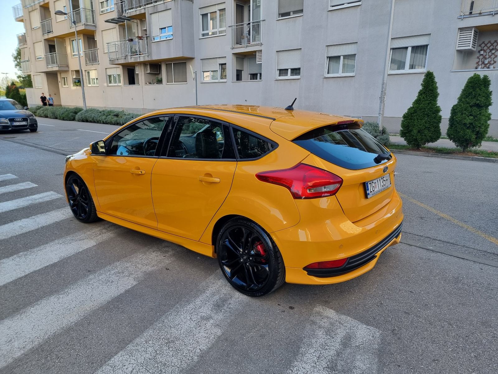 Ford Focus ST 2,0 TDCi, fotografija 4