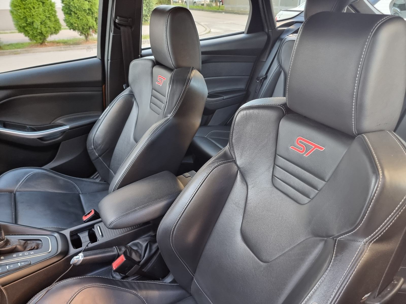 Ford Focus ST 2,0 TDCi, fotografija 10