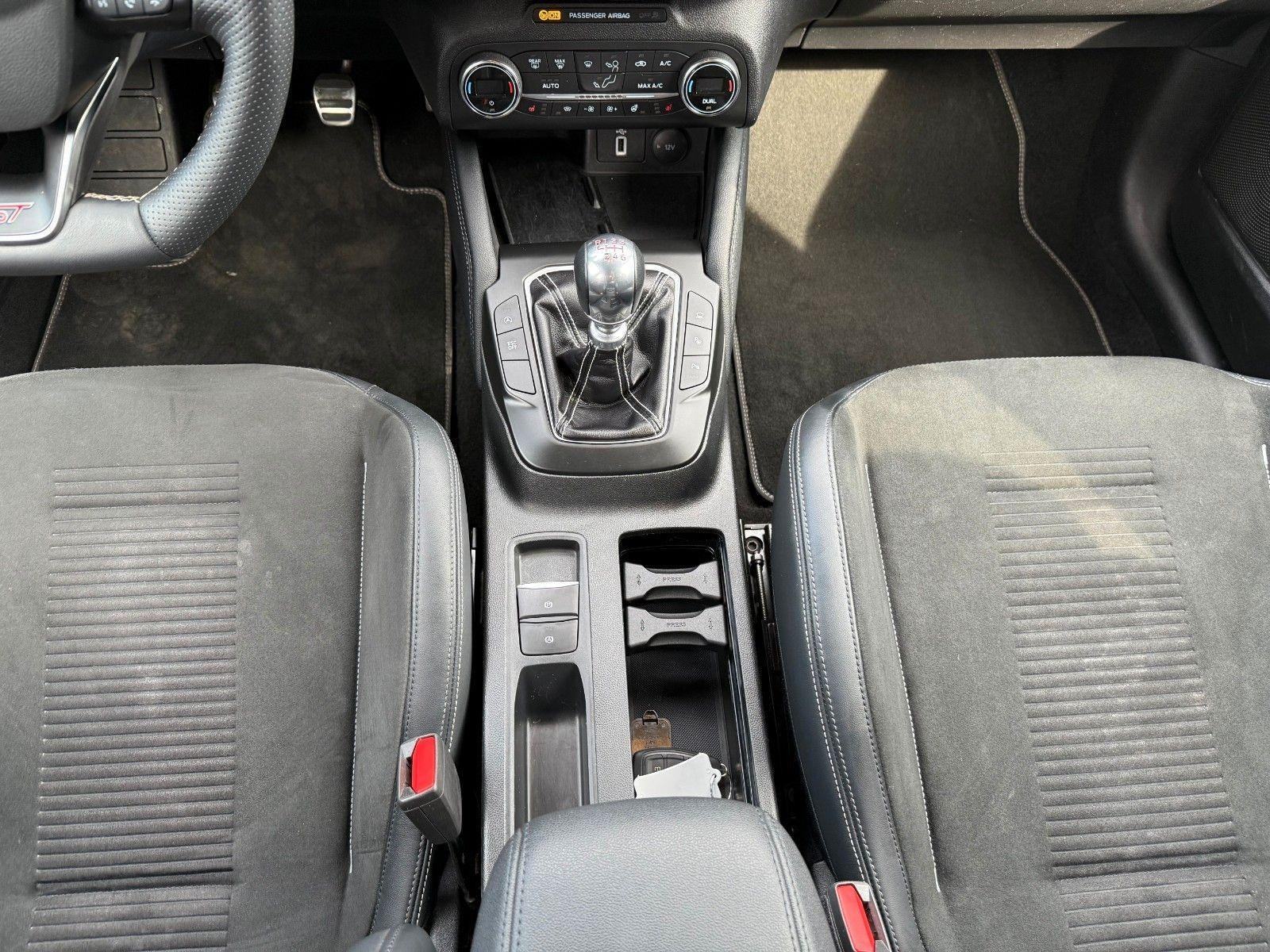 Ford Focus ST 2.3 EcoBoost 280KS B&O HUD KAMERA ACC APPLE ANDROID, fotografija 13