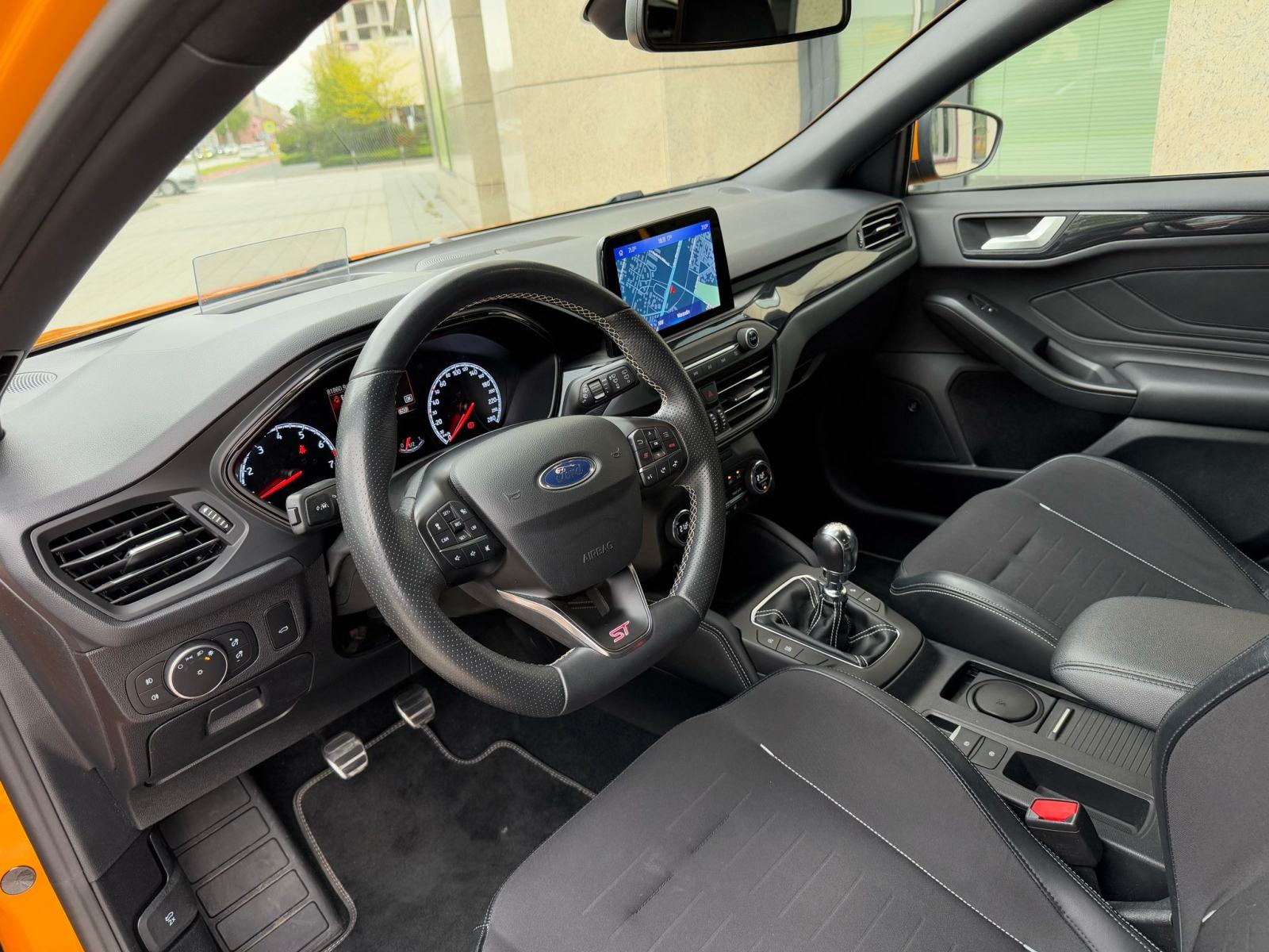 FORD FOCUS ST - KARAVAN - 206 KW - 2020 GOD - LED - TOP STANJE!!, fotografija 11