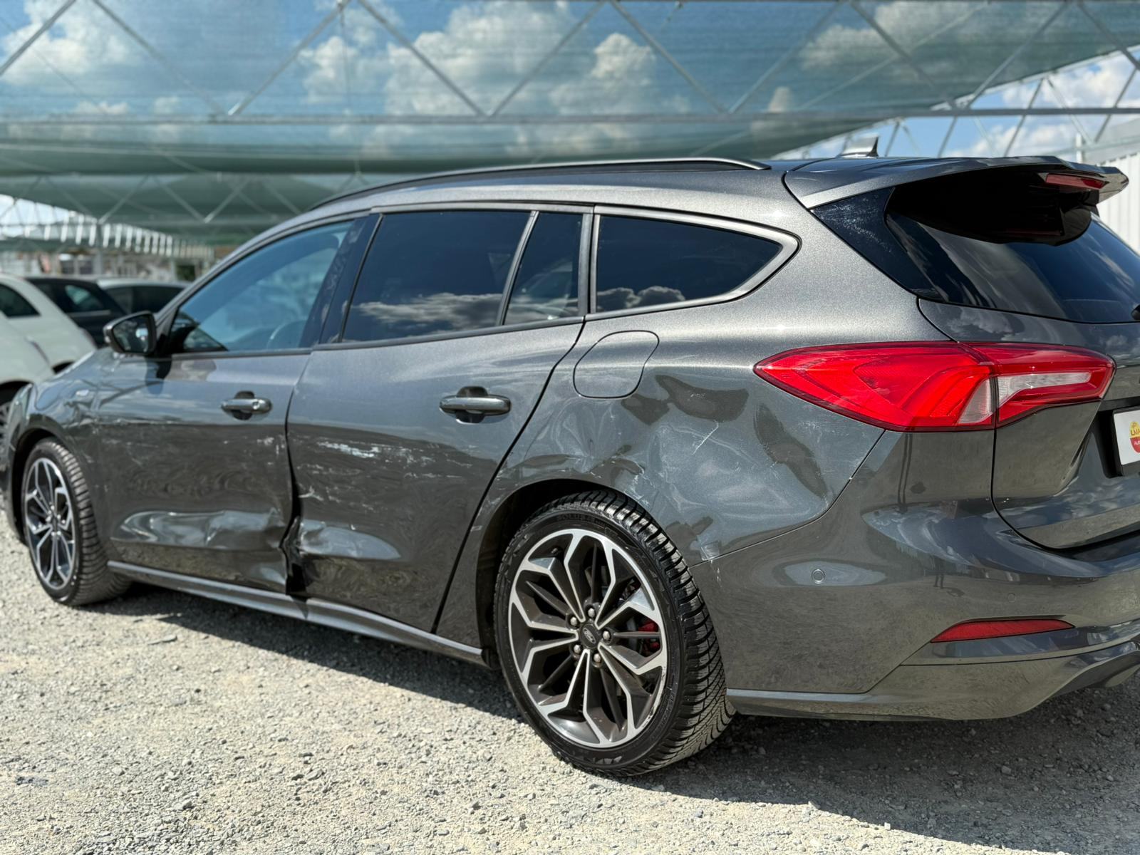 FORD FOCUS ST- line 1.0 EcoBoost Hybrid/benzin, fotografija 8
