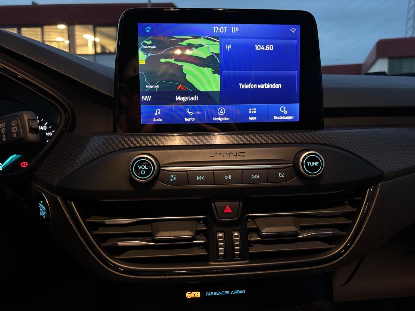 Ford Focus ST-Line 1.5 EcoBoost 182KS B&O LED KAM. Iridium crna MICA, fotografija 11