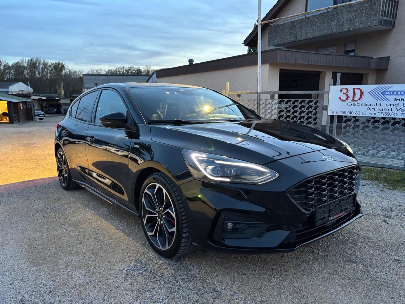 Ford Focus ST-Line 1.5 EcoBoost 182KS B&O LED KAM. Iridium crna MICA, fotografija 4