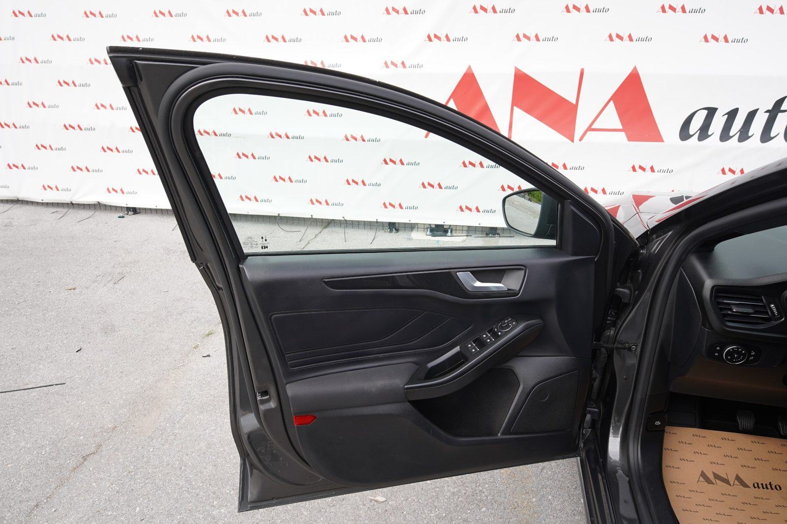 Ford Focus #ST LINE#SERVISNA#JAMSTVO#LEASING BEZ UČEŠĆA#, fotografija 19