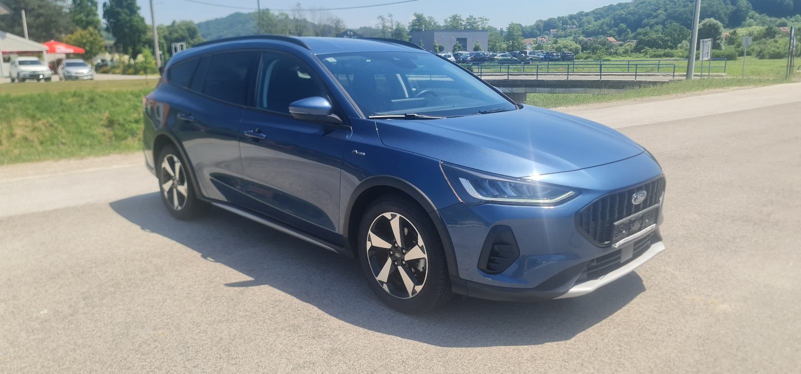 Ford Focus SW Active X 1.5 Ecoblue 120 KS, 2022., 73.250 km, HR auto, fotografija 2