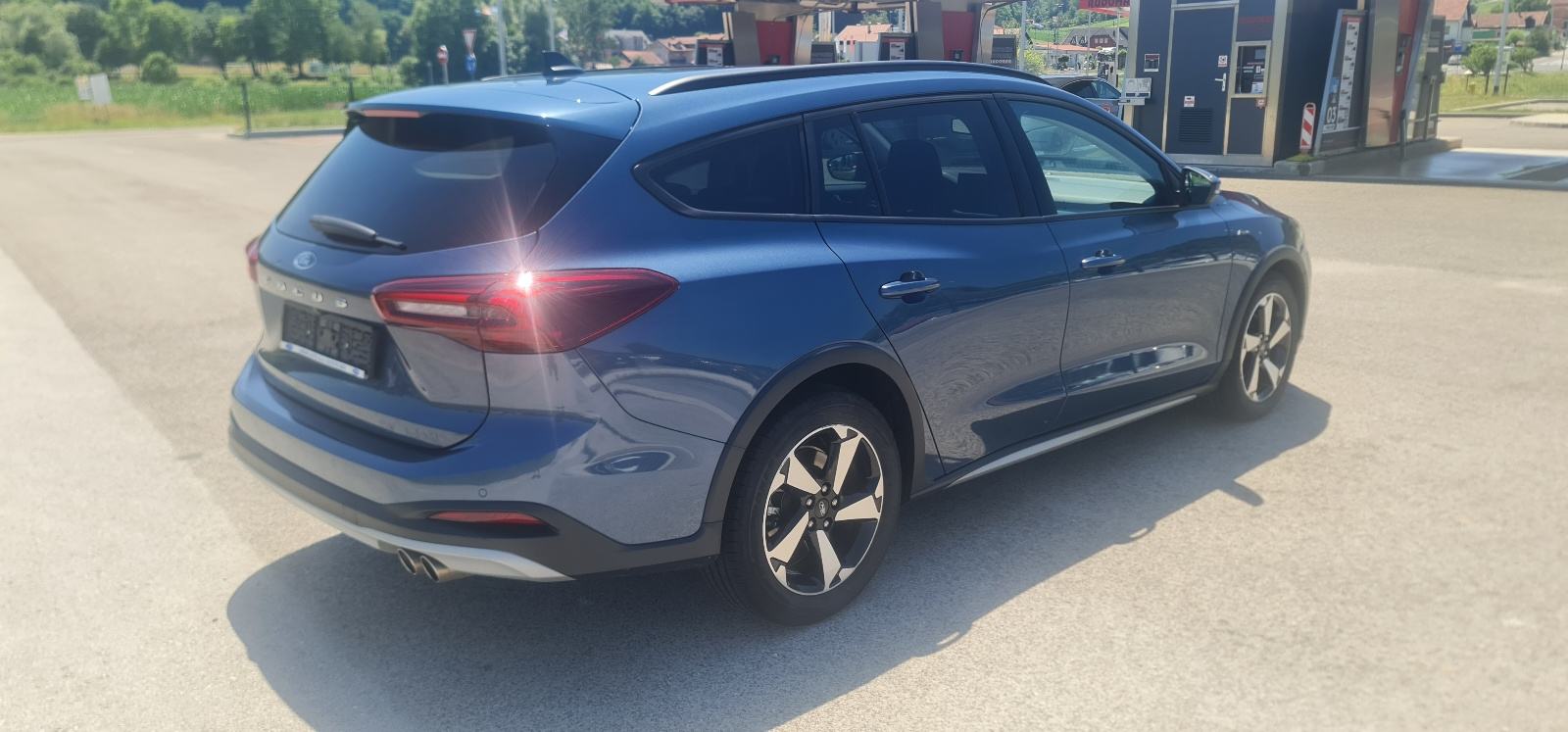 Ford Focus SW Active X 1.5 Ecoblue 120 KS, 2022., 73.250 km, HR auto, fotografija 4