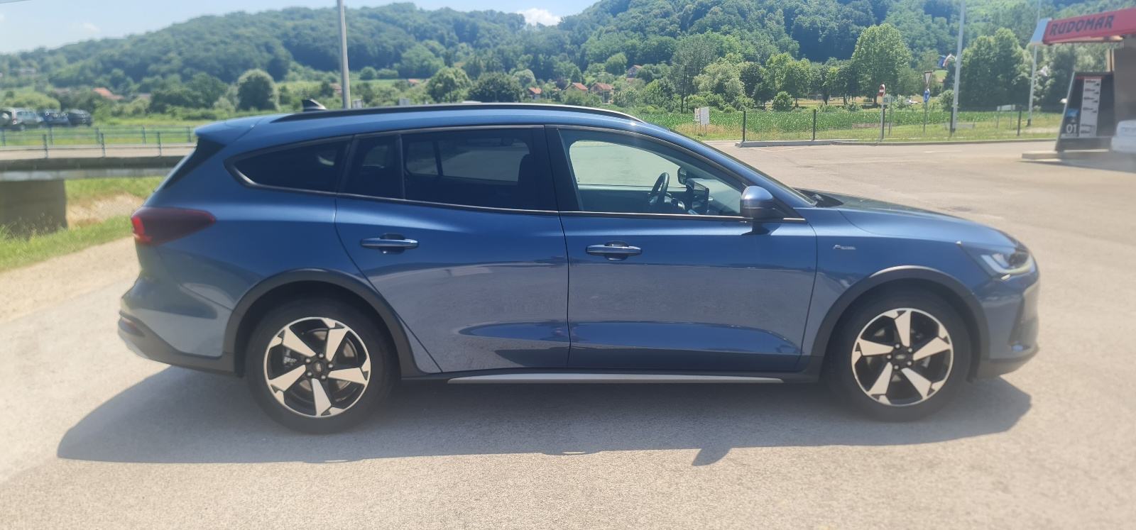 Ford Focus SW Active X 1.5 Ecoblue 120 KS, 2022., 73.250 km, HR auto, fotografija 7