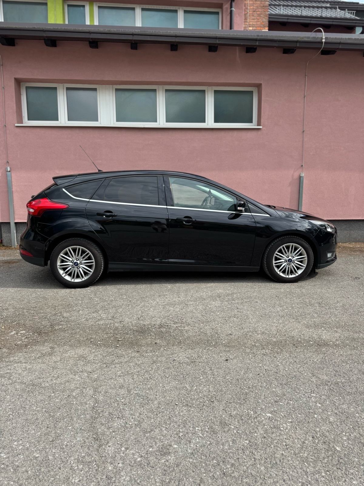 FORD FOCUS TITANIUM!REG.02/27!VELIKI SERVIS!KAO NOV! PRILIKA!, fotografija 5