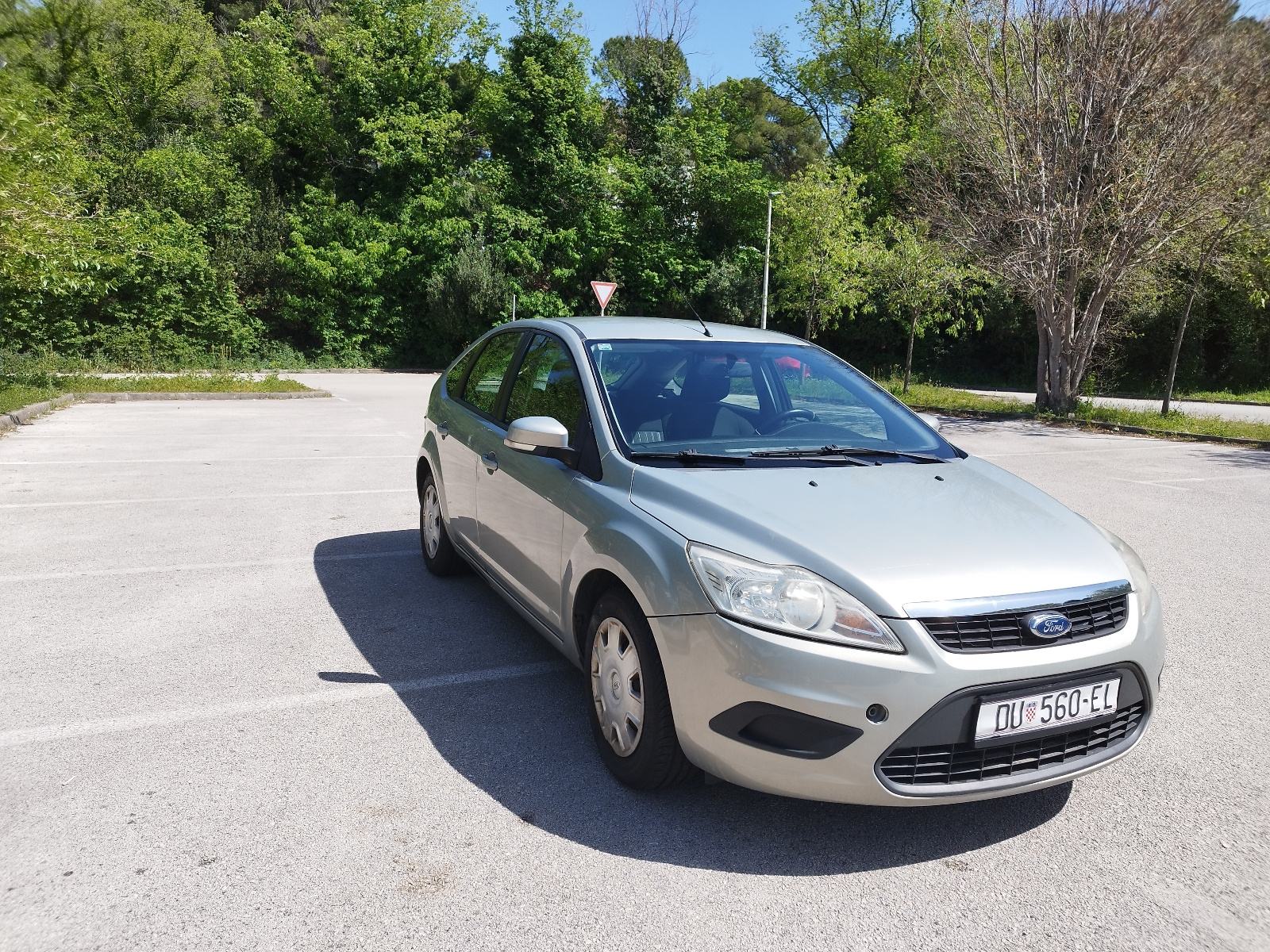Ford Focus Trend 1,4 16V, fotografija 2