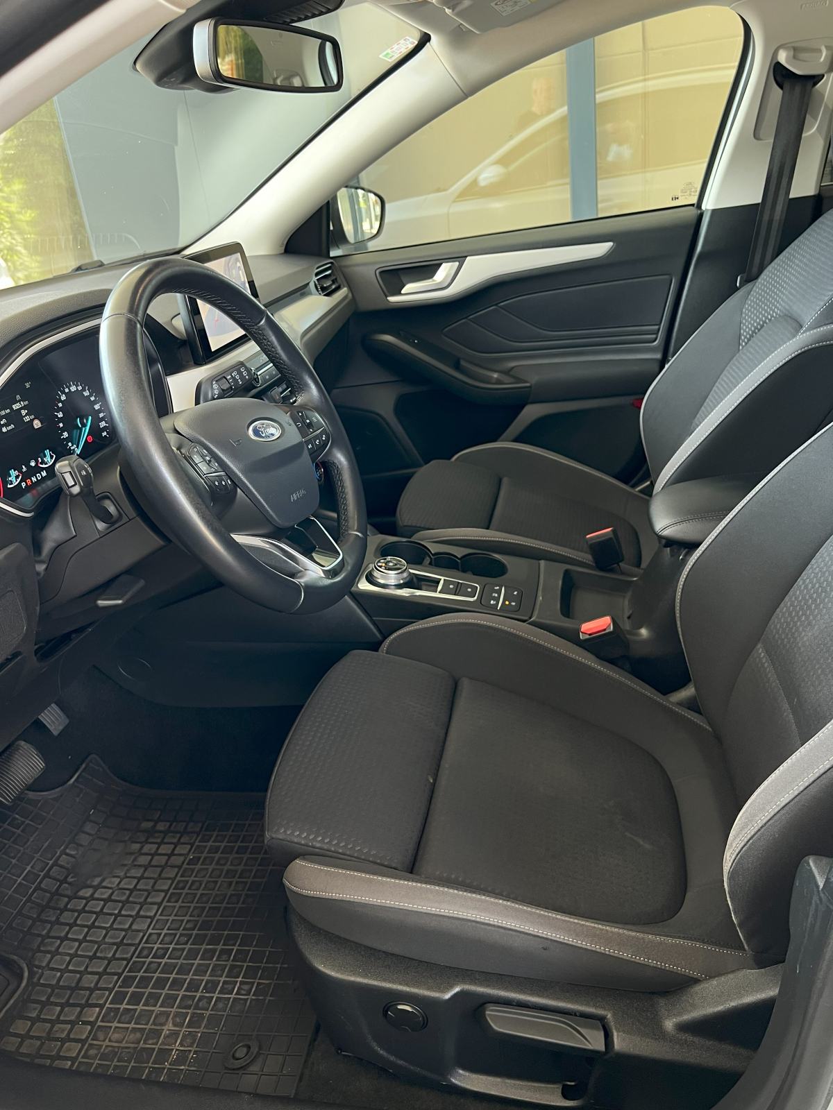 FORD FOCUS IV TURNIER AUTOMATIK EcoBlue Cool&Connect, LED, Radar, Lane, fotografija 13