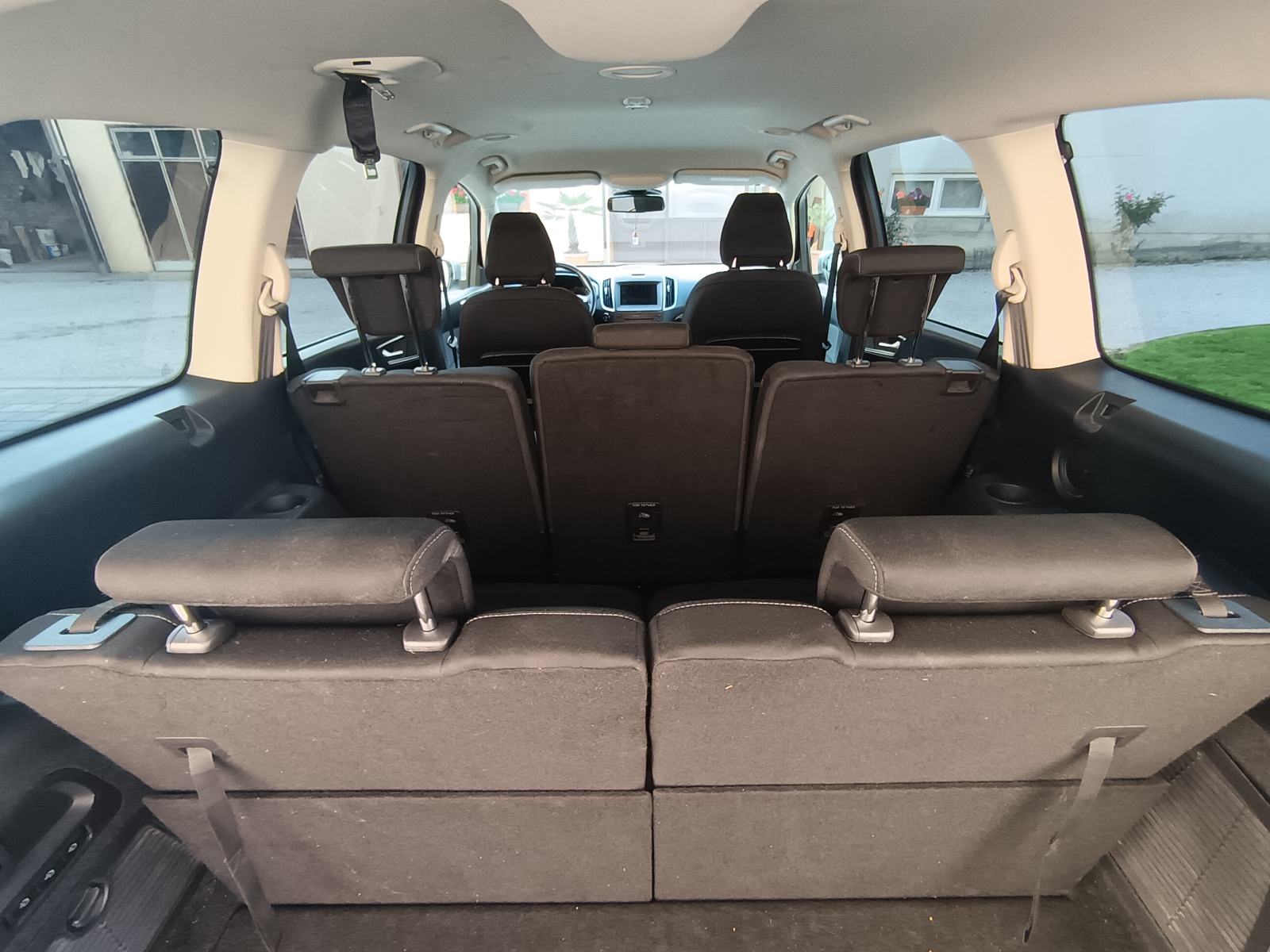 Ford Galaxy 2,0 TDCi, Titanium, automatik, 7 sjedala, fotografija 6