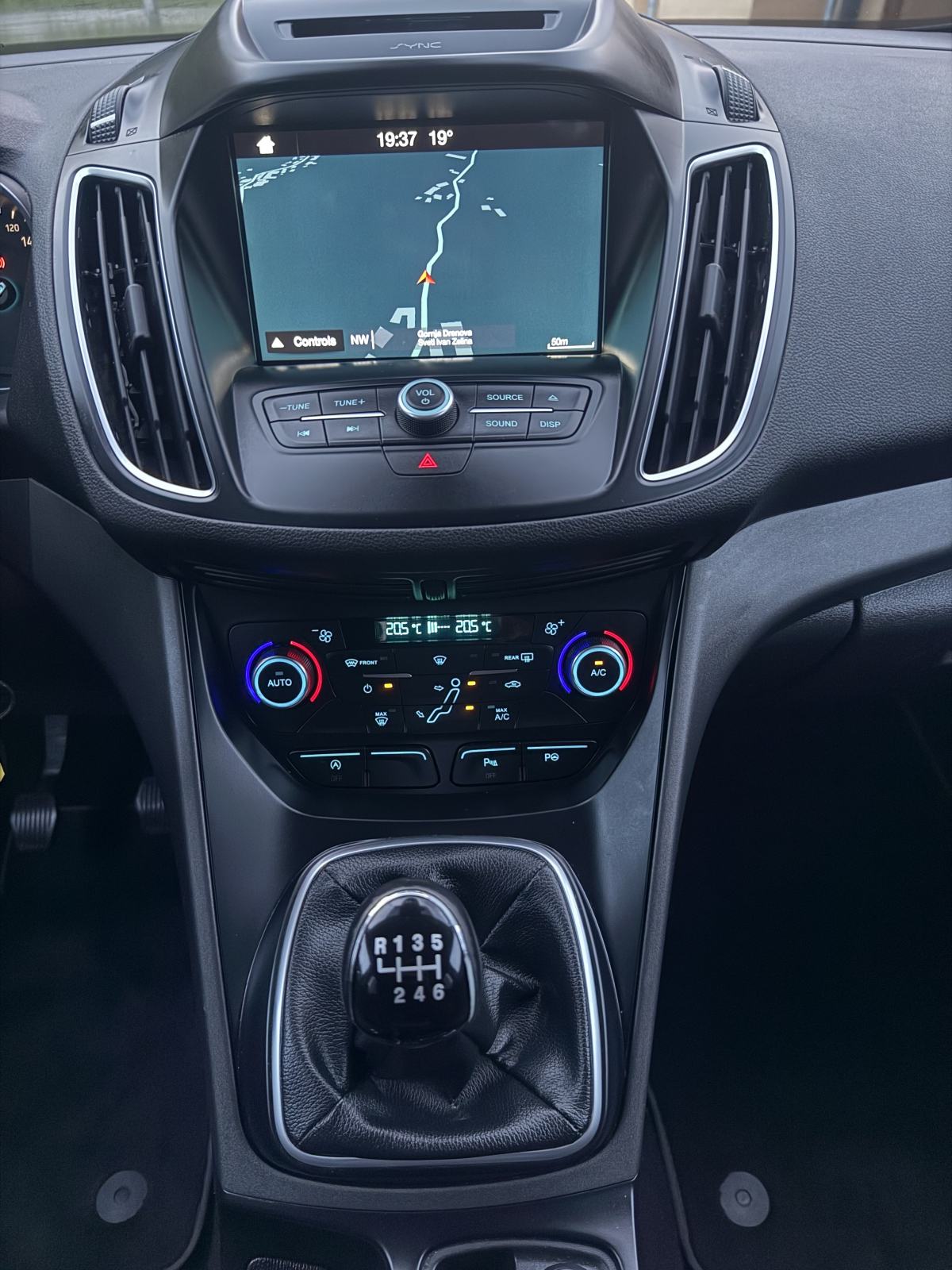 Ford Grand C-Max 1.5 tdci, fotografija 8