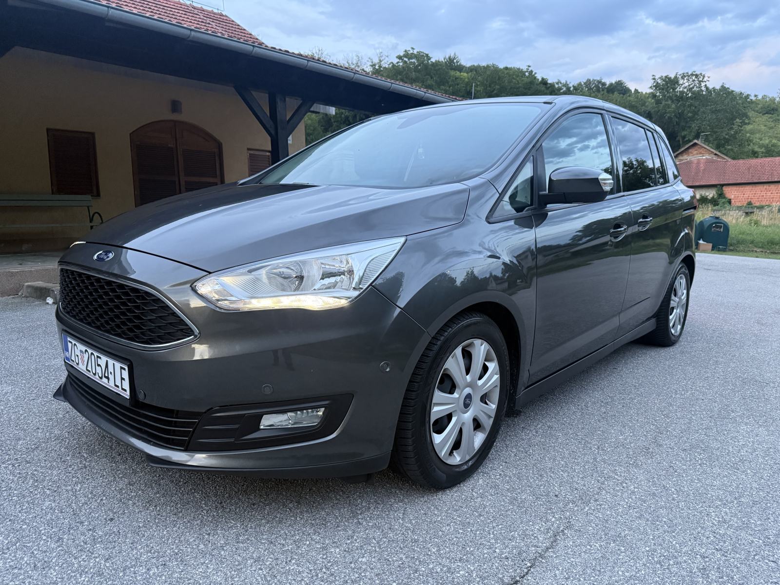 Ford Grand C-Max 1.5 tdci, fotografija 2