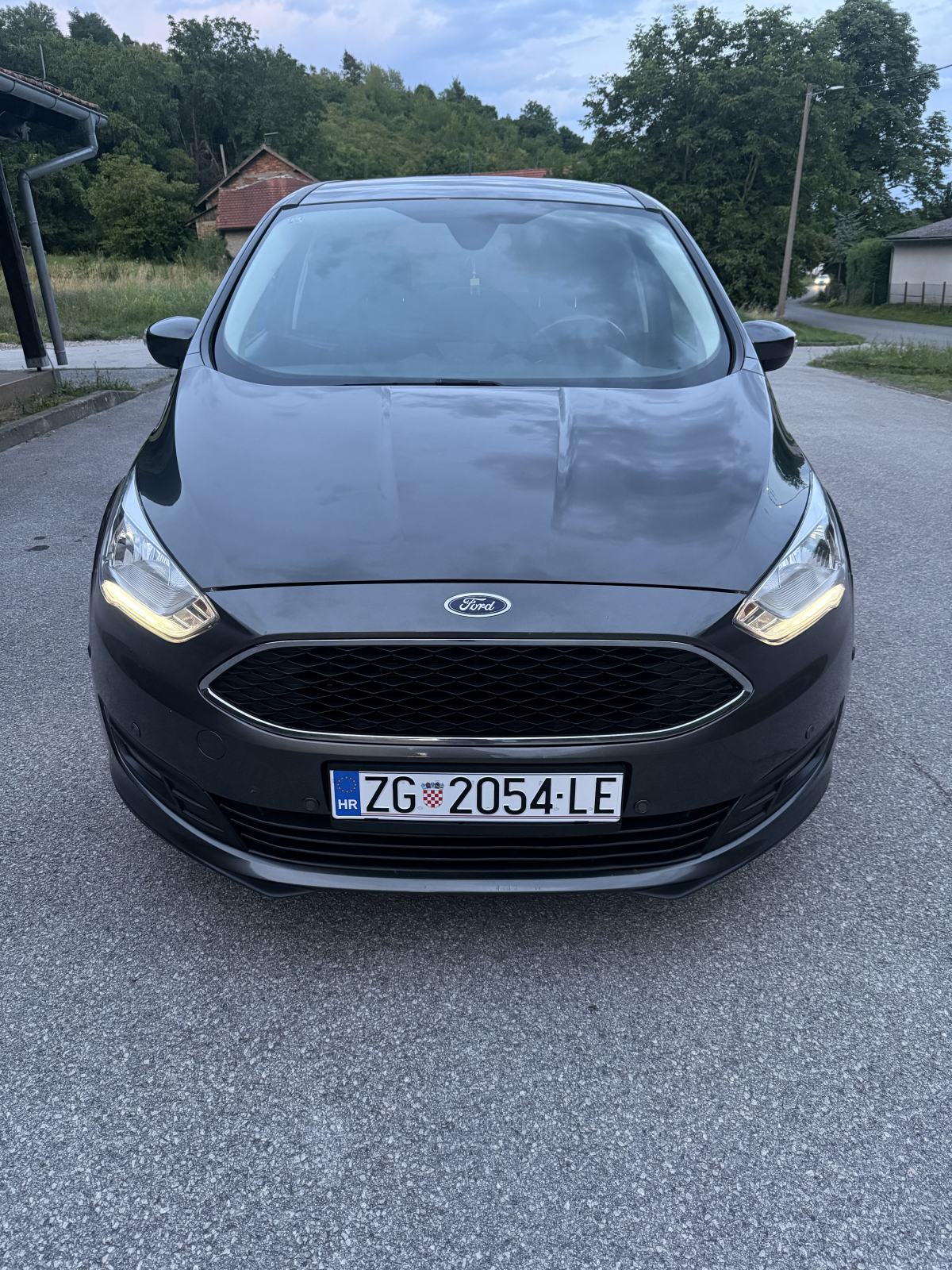 Ford Grand C-Max 1.5 tdci, fotografija 1