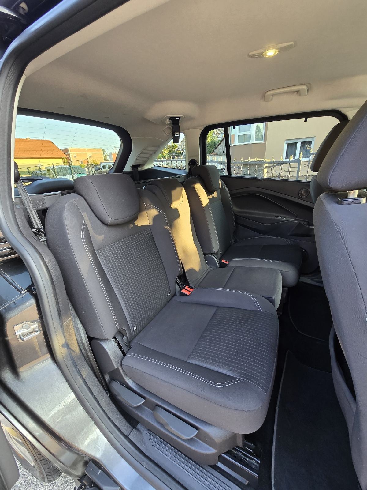 Ford Grand C-Max 1.5 TDCI**TITANIUM**7 SJEDALA**, fotografija 10