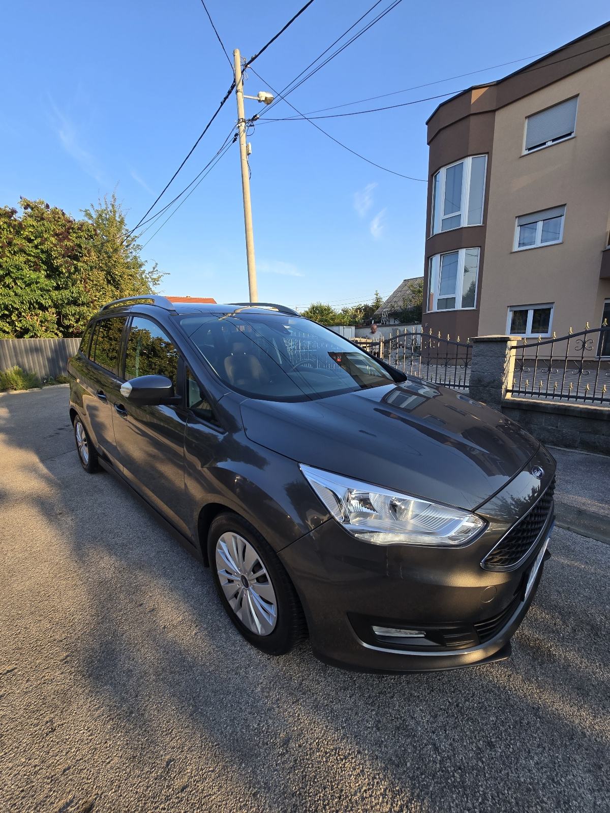 Ford Grand C-Max 1.5 TDCI**TITANIUM**7 SJEDALA**, fotografija 3