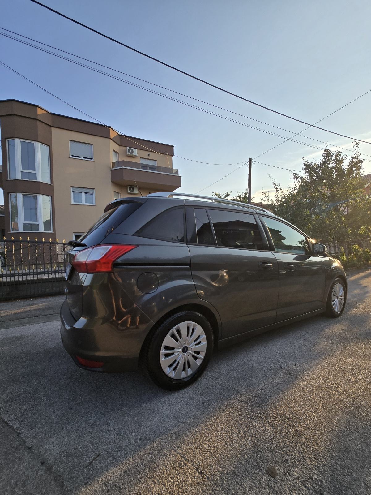 Ford Grand C-Max 1.5 TDCI**TITANIUM**7 SJEDALA**, fotografija 7