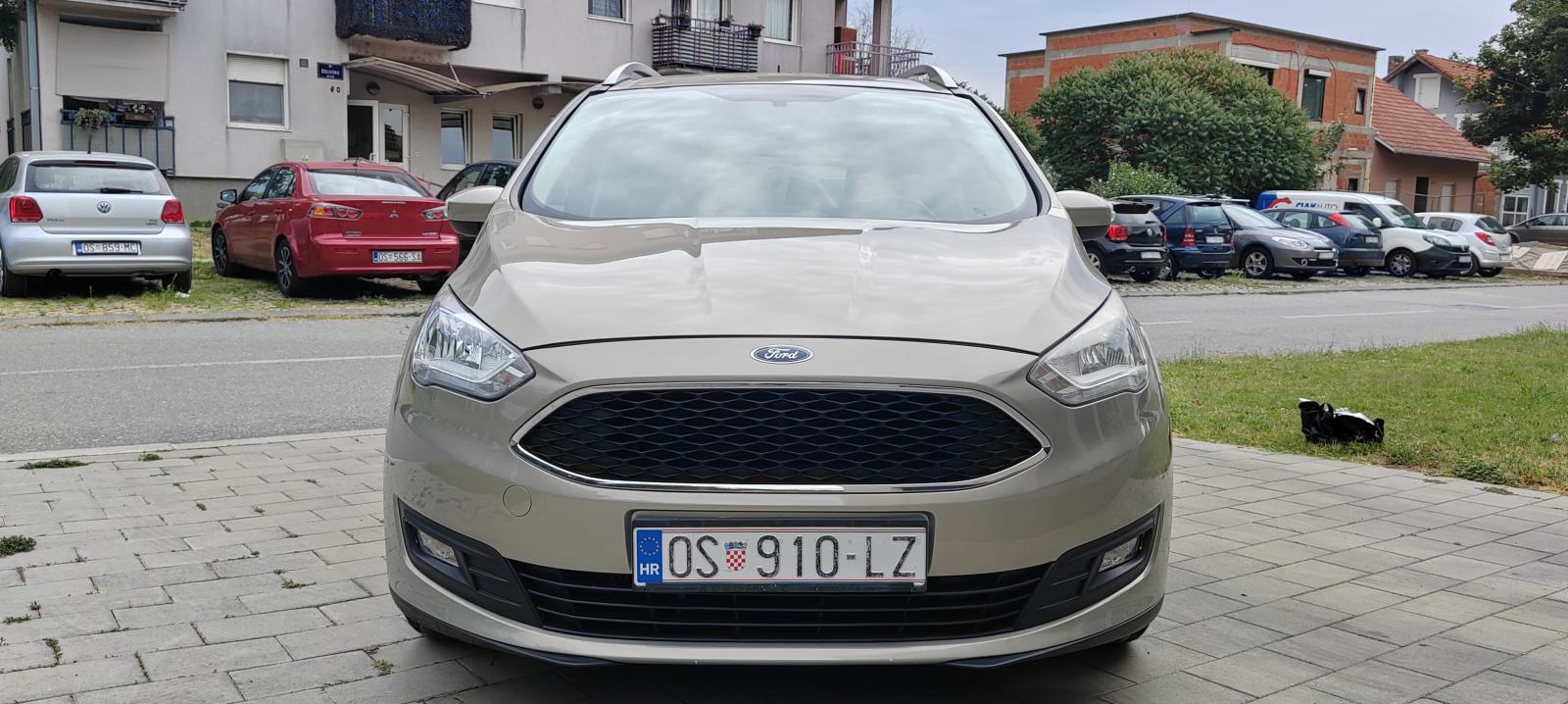 Ford Grand C-Max Osobno vozilo, fotografija 9