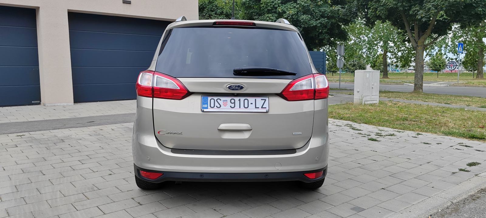Ford Grand C-Max Osobno vozilo, fotografija 15