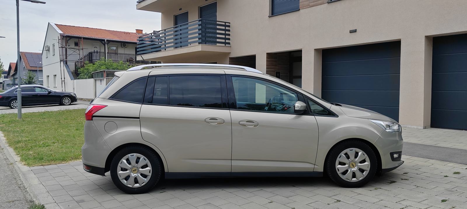 Ford Grand C-Max Osobno vozilo, fotografija 17