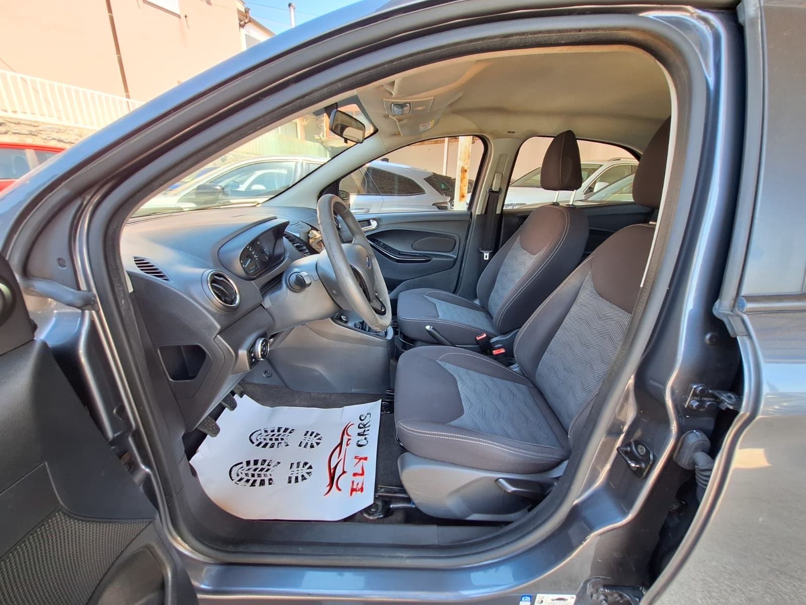 Ford Ka 1,2 70 KS, fotografija 11