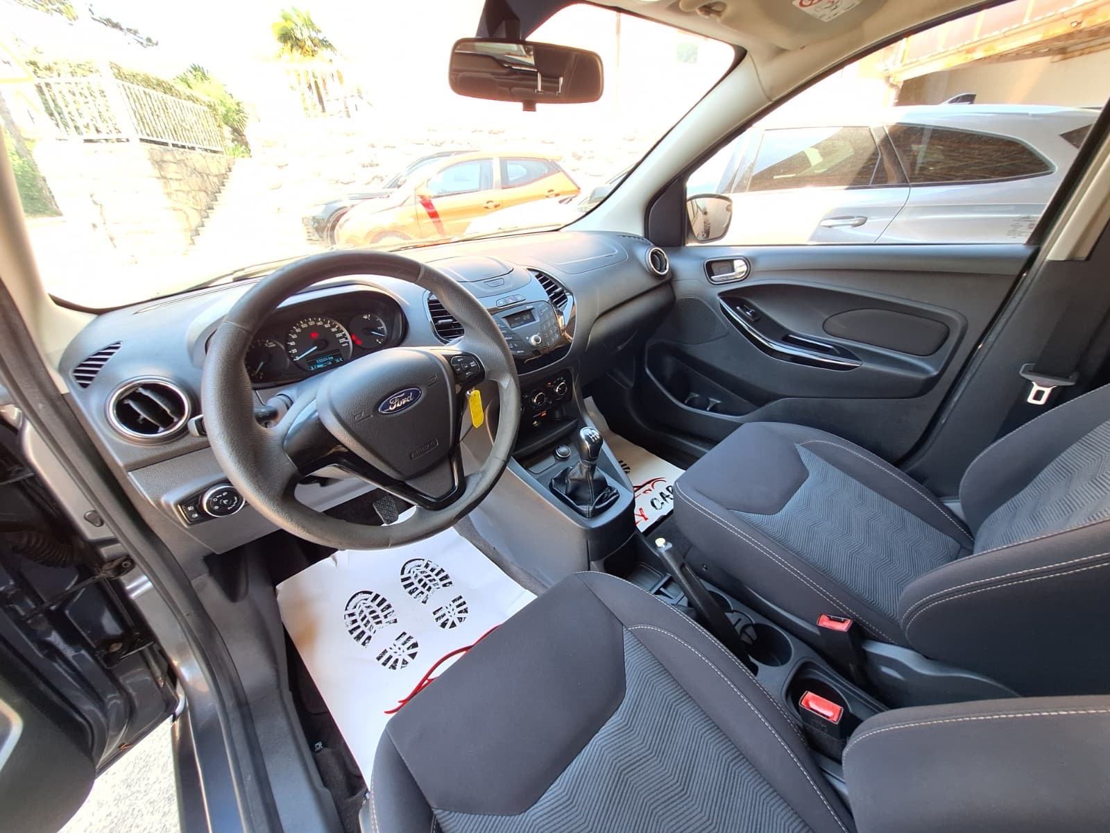 Ford Ka 1,2 70 KS, fotografija 13