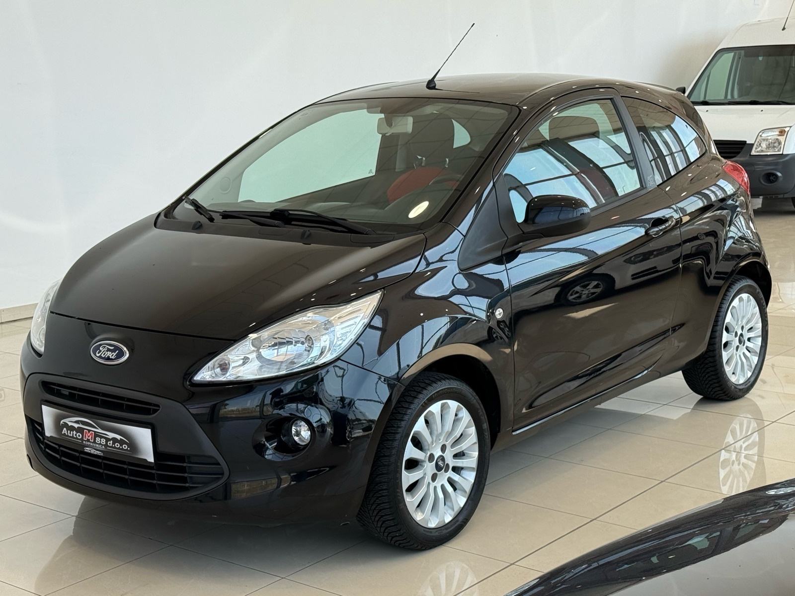 Ford Ka 1.2⭐️80.600KM⭐️TITANIUM⭐️SERVISNA⭐️1.VL⭐️REG 1 G.⭐️GARANCIJA⭐️, fotografija 4