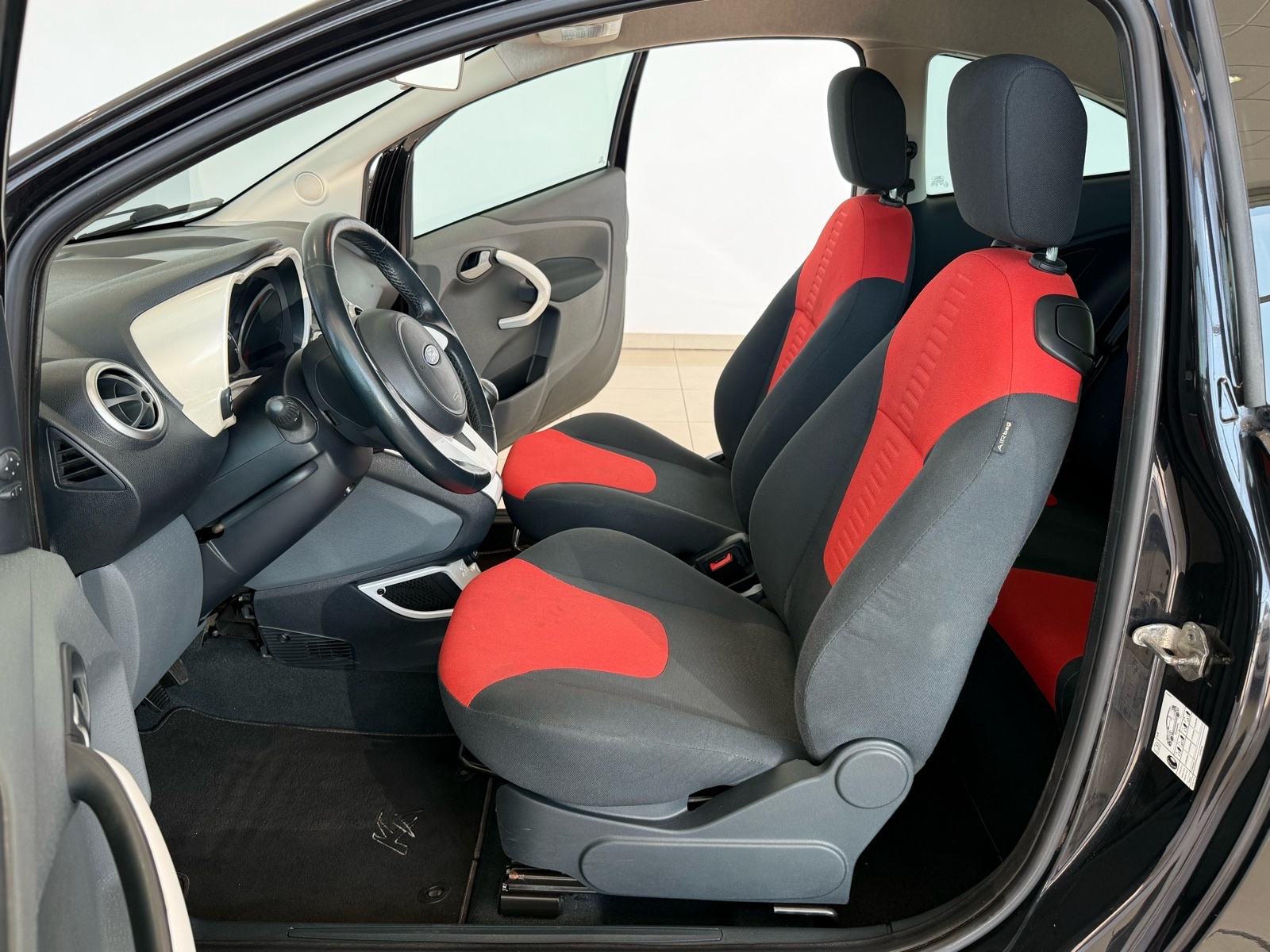 Ford Ka 1.2⭐️80.600KM⭐️TITANIUM⭐️SERVISNA⭐️1.VL⭐️REG 1 G.⭐️GARANCIJA⭐️, fotografija 11