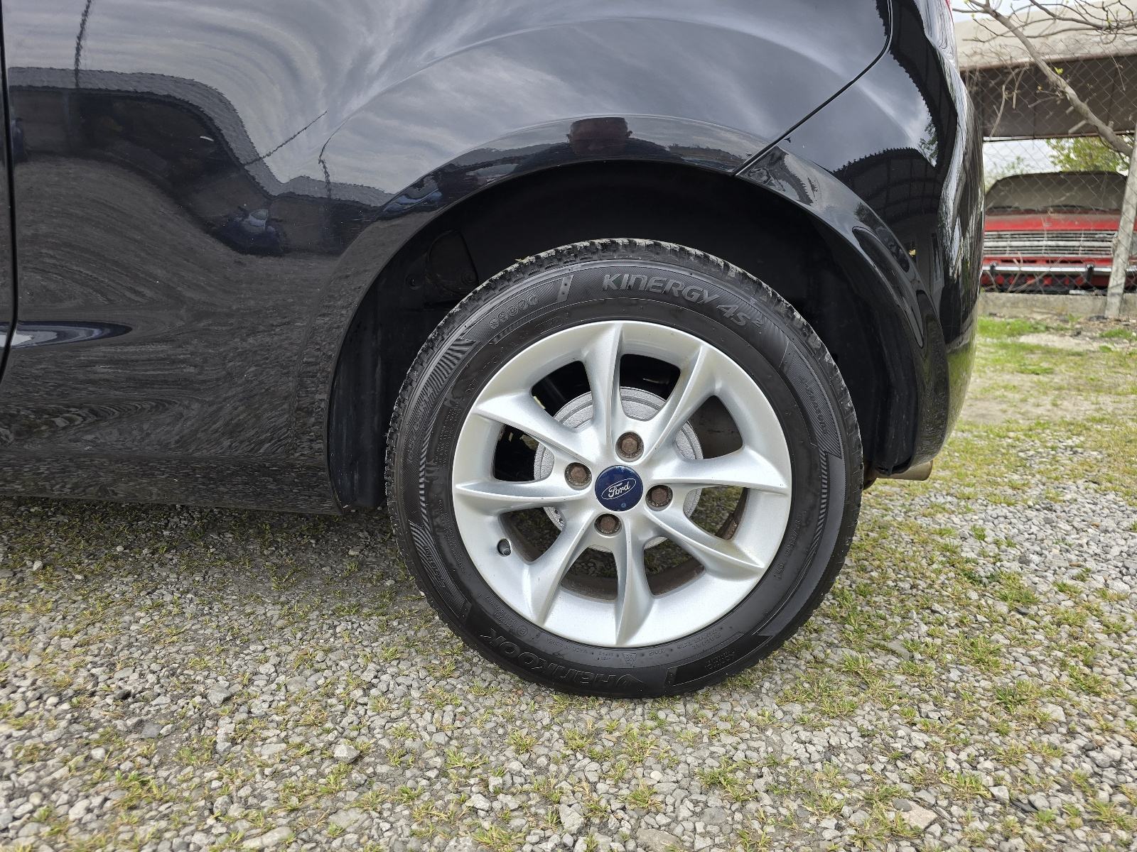Ford Ka 1,3 DuraTech / Servisna / Klima / Alu / 2 Vlasnik /, fotografija 9