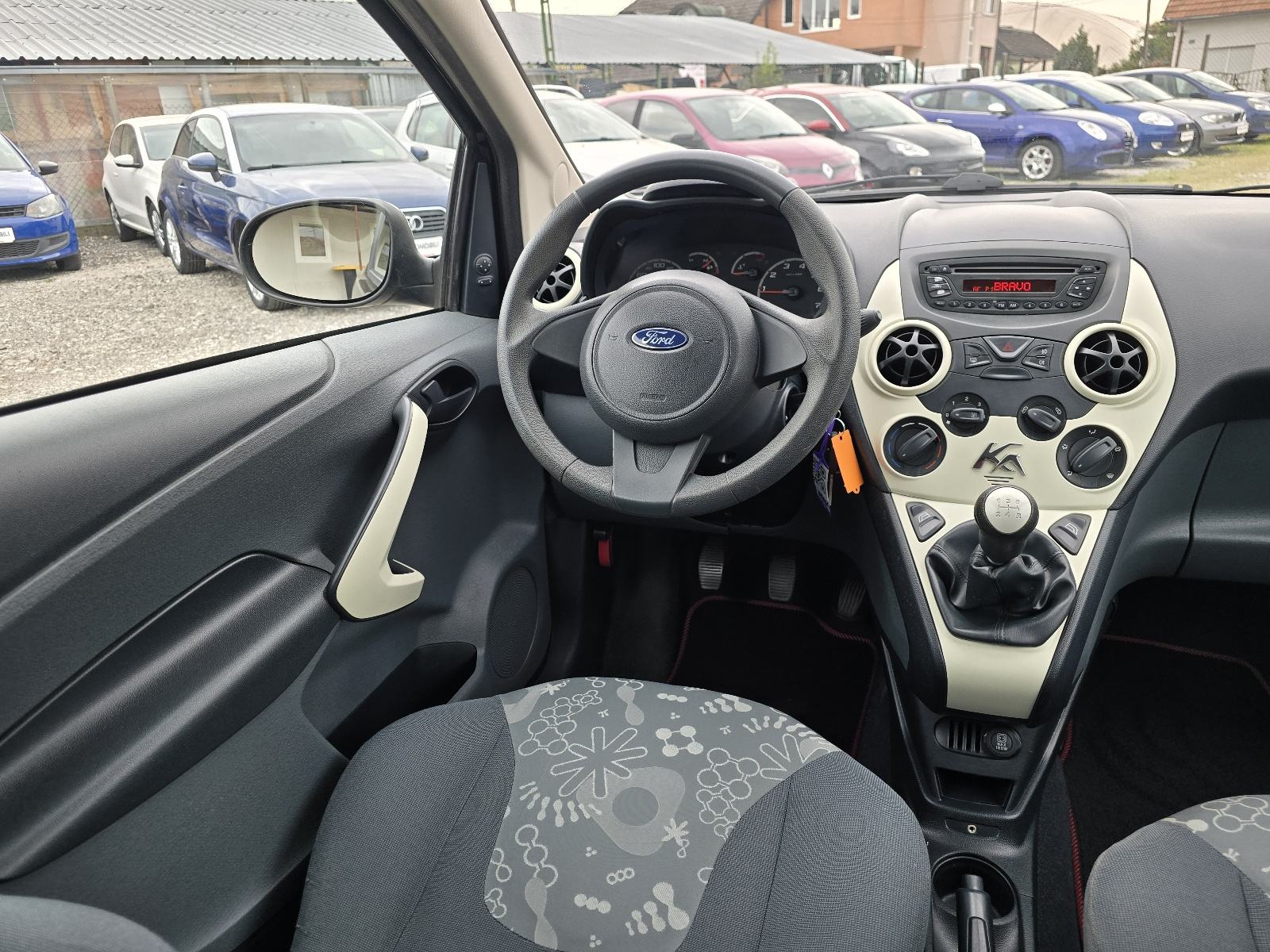 Ford Ka 1,3 DuraTech / Servisna / Klima / Alu / 2 Vlasnik /, fotografija 13