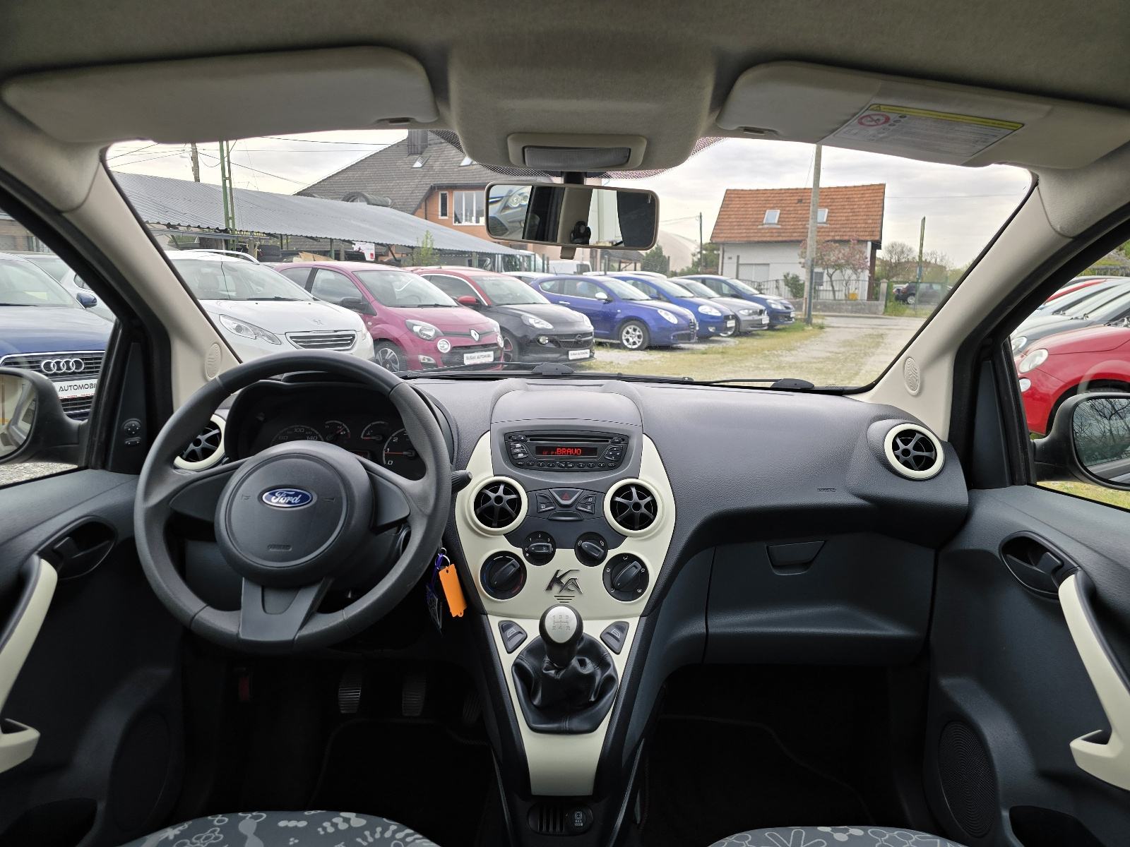 Ford Ka 1,3 DuraTech / Servisna / Klima / Alu / 2 Vlasnik /, fotografija 11