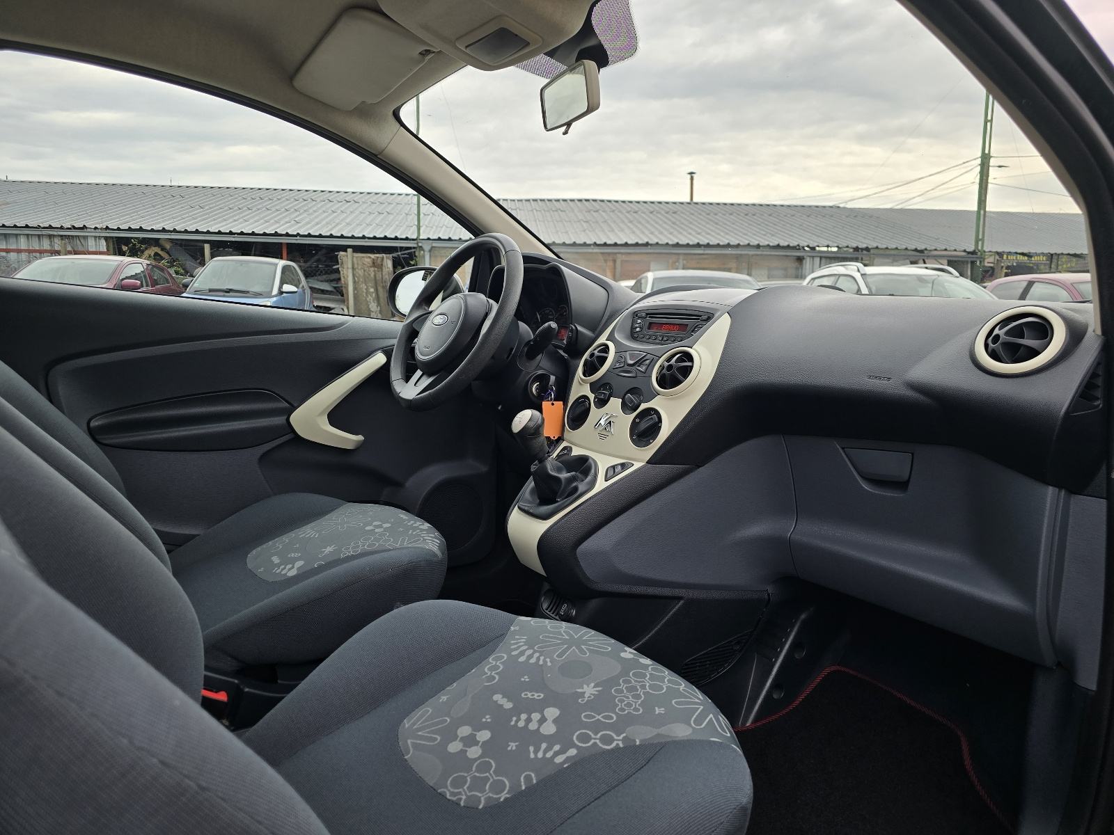 Ford Ka 1,3 DuraTech / Servisna / Klima / Alu / 2 Vlasnik /, fotografija 15