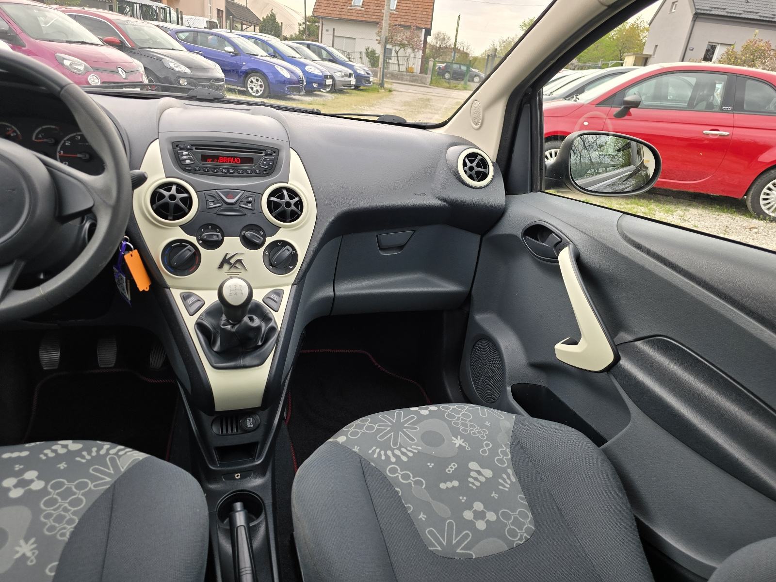 Ford Ka 1,3 DuraTech / Servisna / Klima / Alu / 2 Vlasnik /, fotografija 14