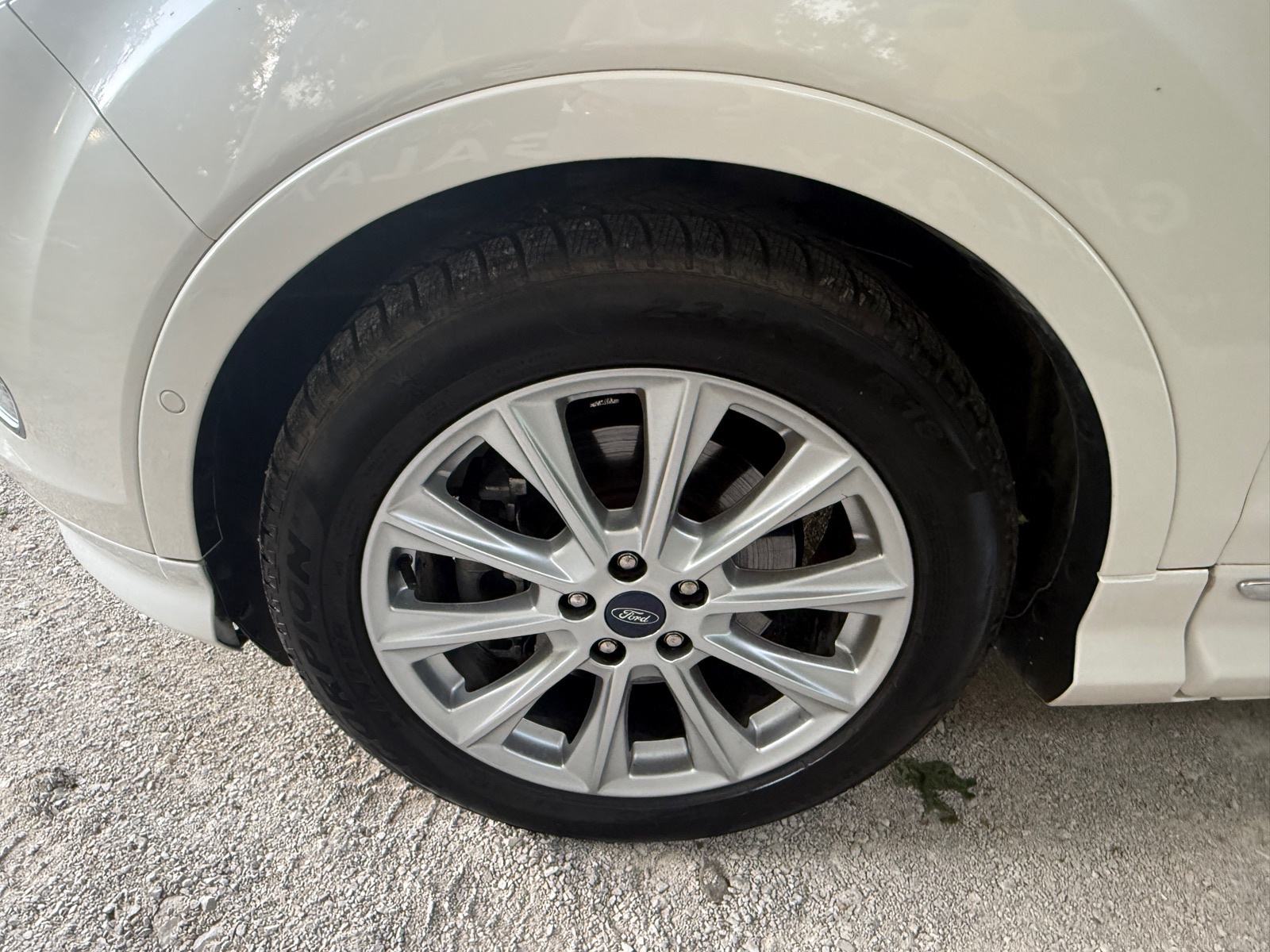 Ford Kuga 1,5 automatik✅VIGNALE/PREMIUM OPREMA✅VELIKI SERVIS✅, fotografija 7