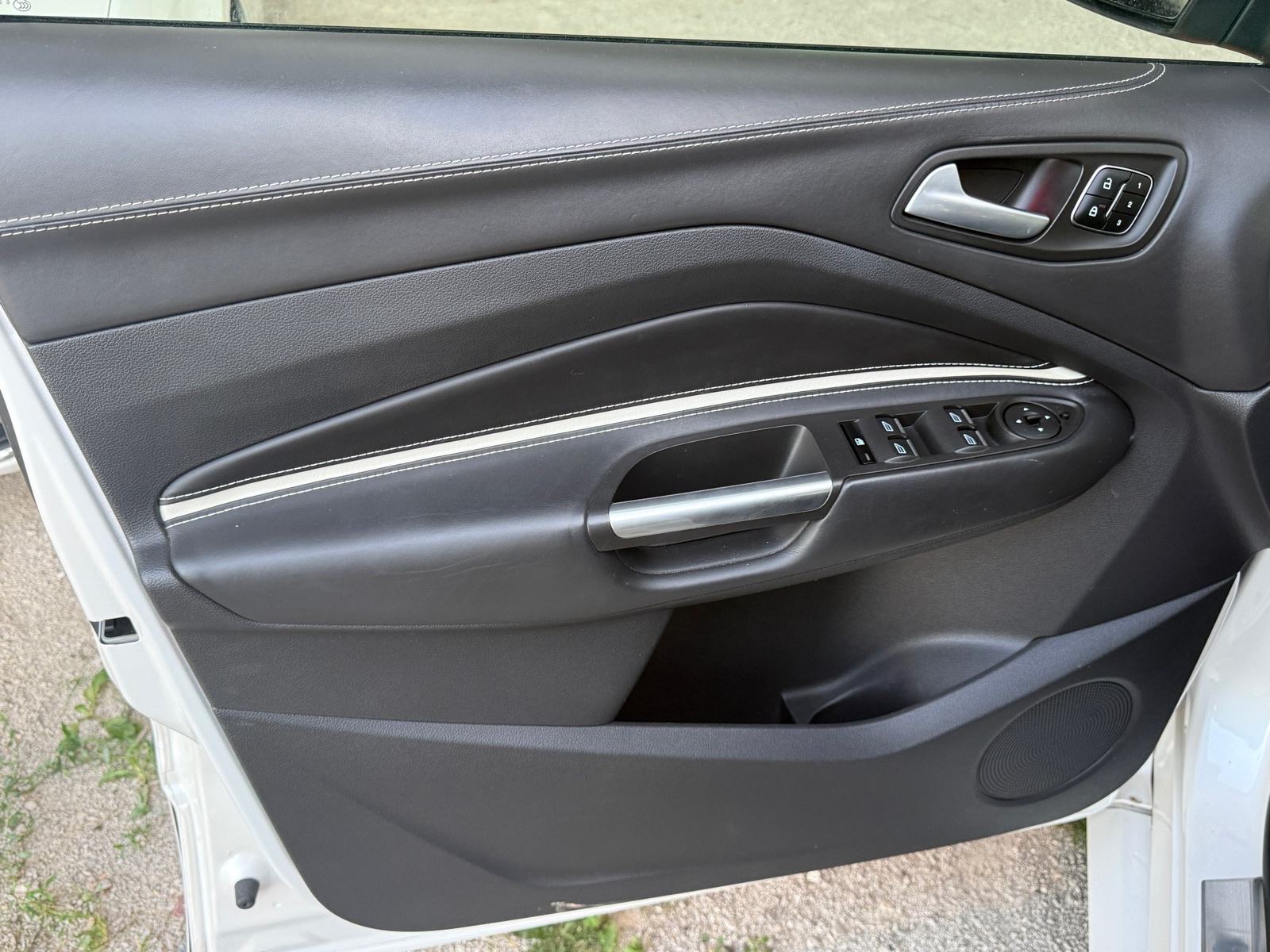 Ford Kuga 1,5 automatik✅VIGNALE/PREMIUM OPREMA✅VELIKI SERVIS✅, fotografija 18