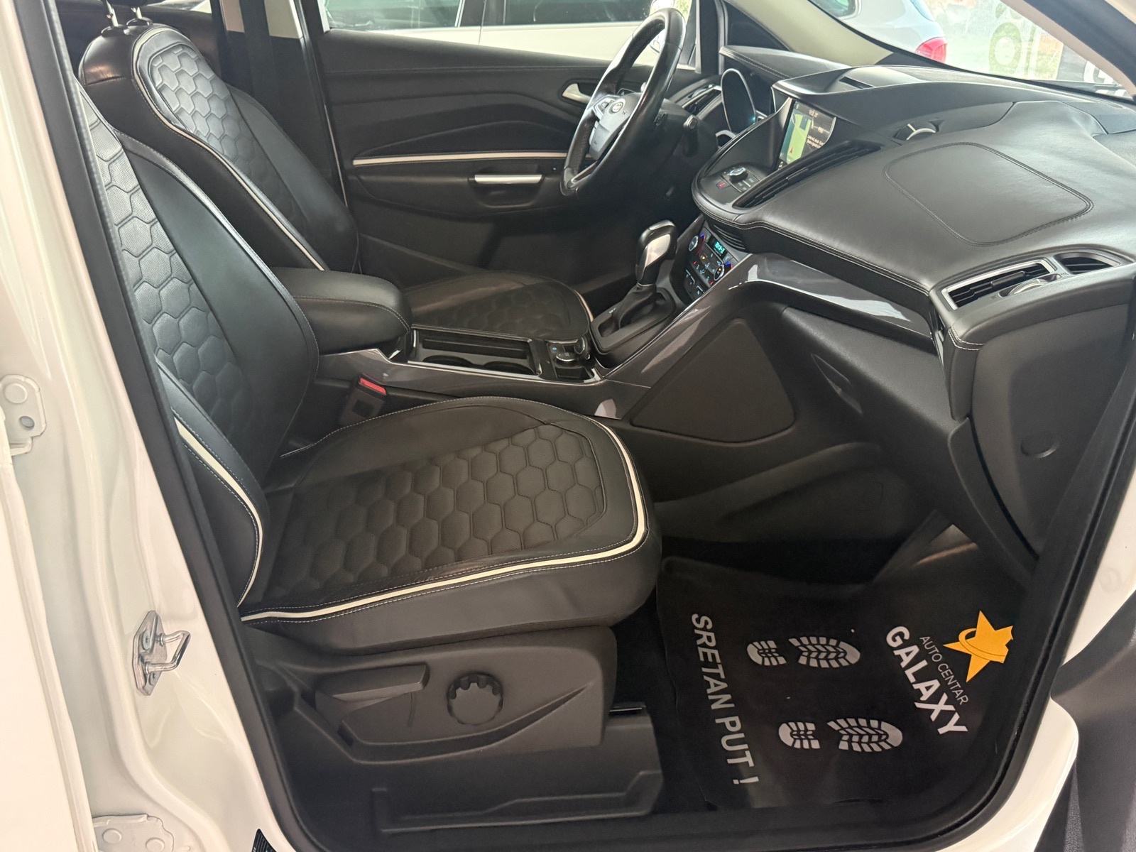 Ford Kuga 1,5 automatik✅VIGNALE/PREMIUM OPREMA✅VELIKI SERVIS✅, fotografija 16