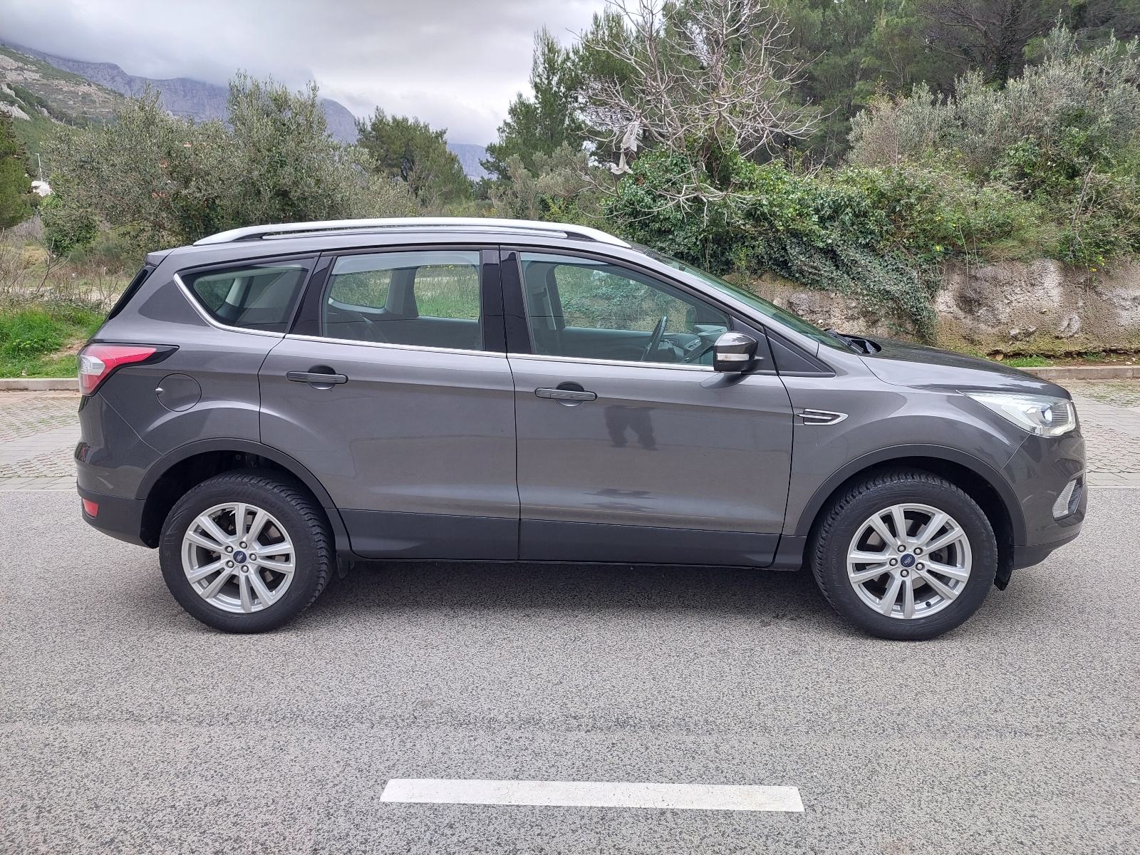 Ford Kuga 1,5 ***BENZIN*** SAMO 44.000 KM *** GARANCIJA ***KAO NOVA***, fotografija 5