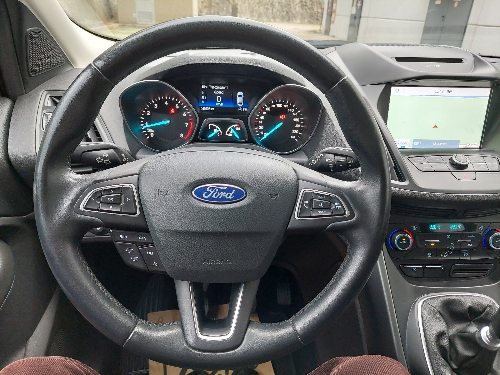 Ford Kuga 1,5 ***BENZIN*** SAMO 44.000 KM *** GARANCIJA ***KAO NOVA***, fotografija 10