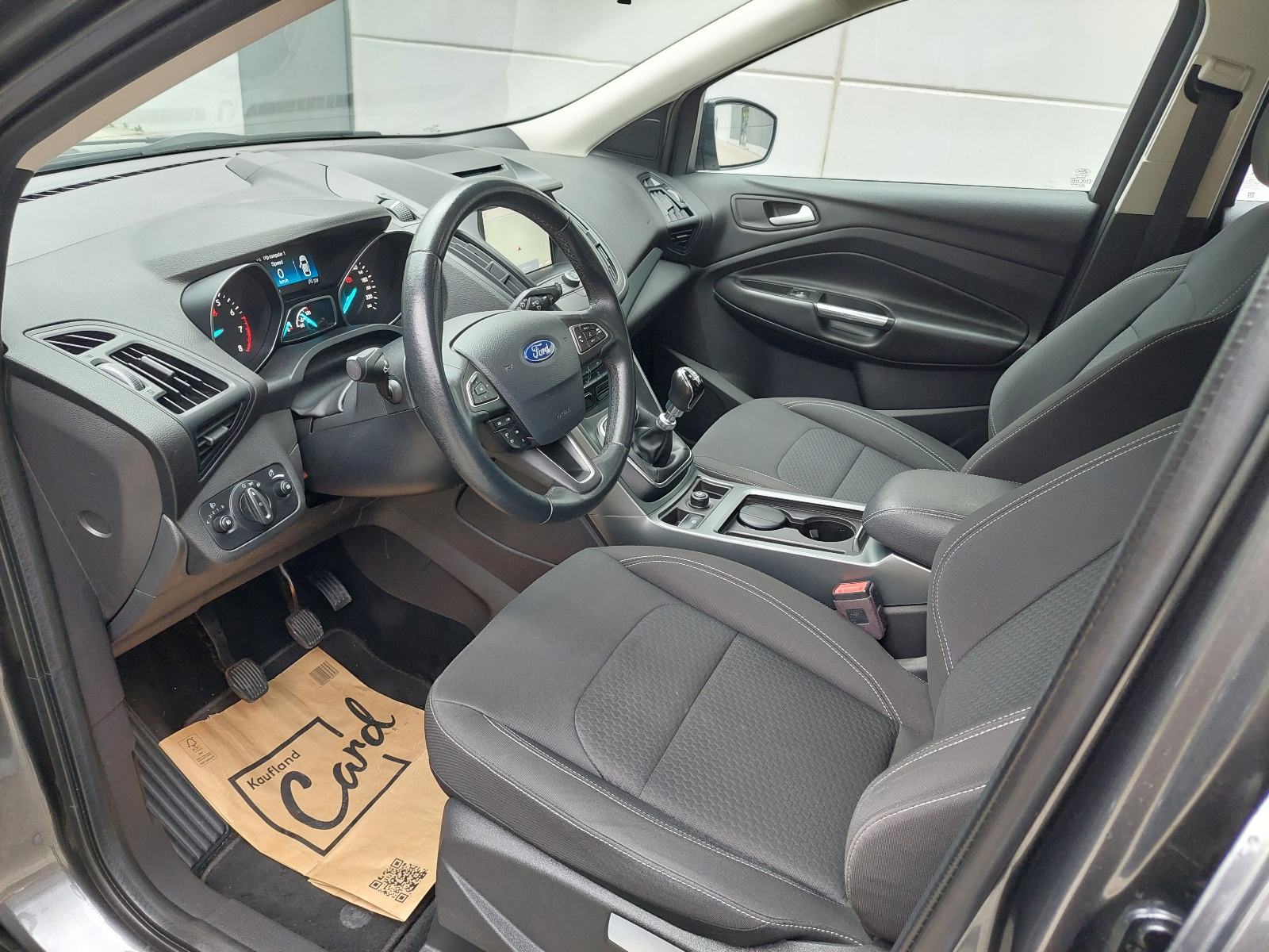 Ford Kuga 1,5 ***BENZIN*** SAMO 44.000 KM *** GARANCIJA ***KAO NOVA***, fotografija 12