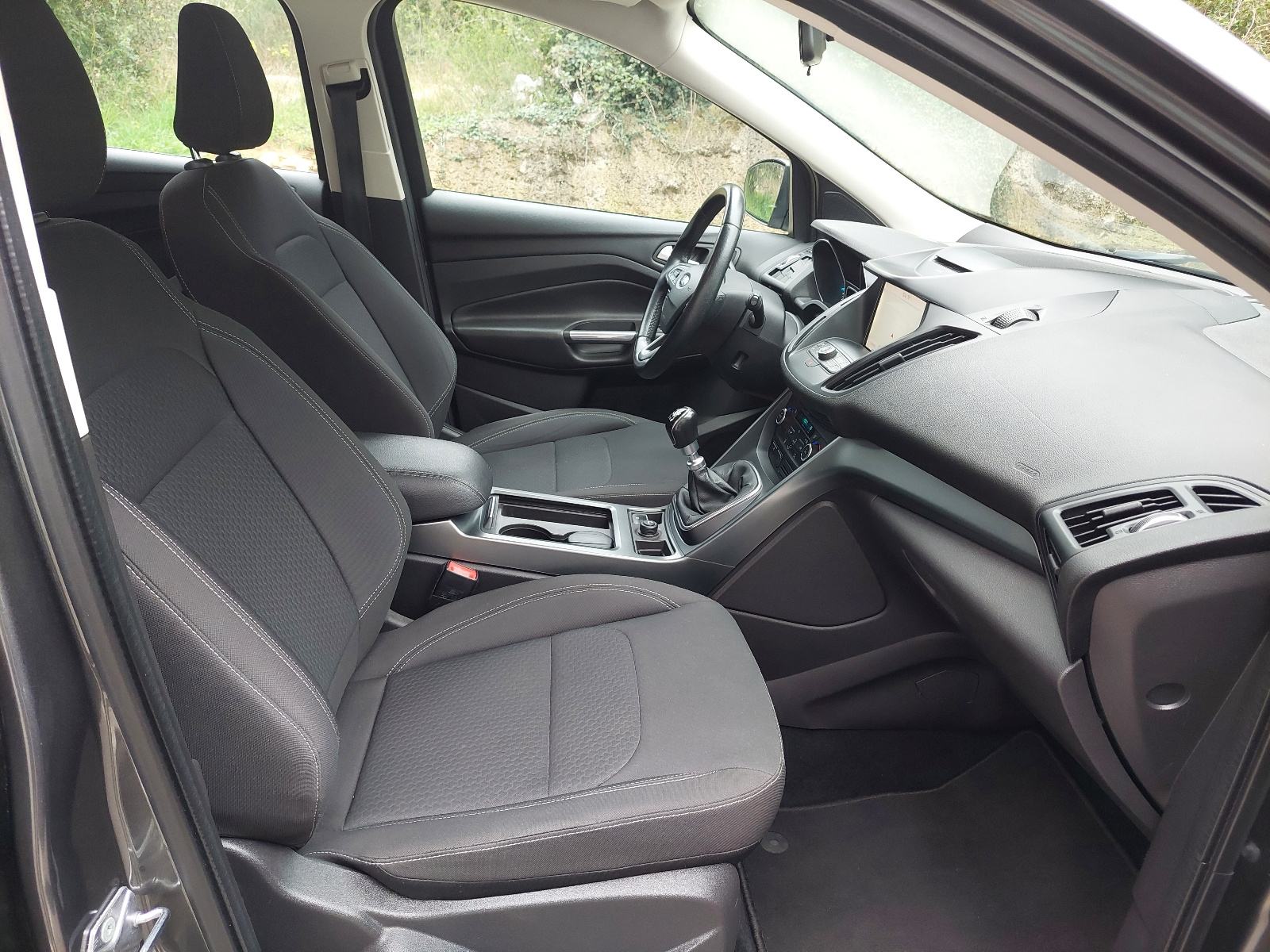 Ford Kuga 1,5 ***BENZIN*** SAMO 44.000 KM *** GARANCIJA ***KAO NOVA***, fotografija 16