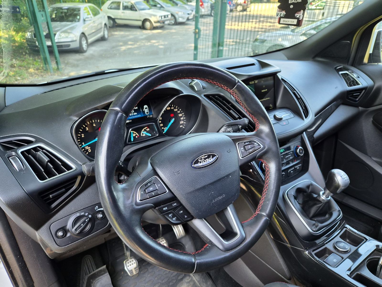 Ford Kuga 1,5 Eco Boost 150ks St-Line (Garancija 1 god), fotografija 14