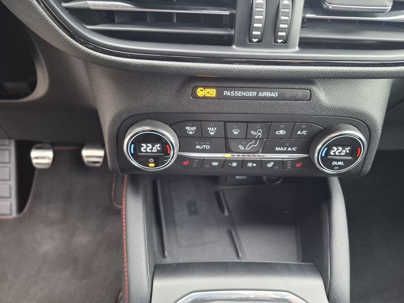 Ford Kuga 1,5 EcoBoost*150ks*Klima*Navigacija*Park.senzori*, fotografija 19
