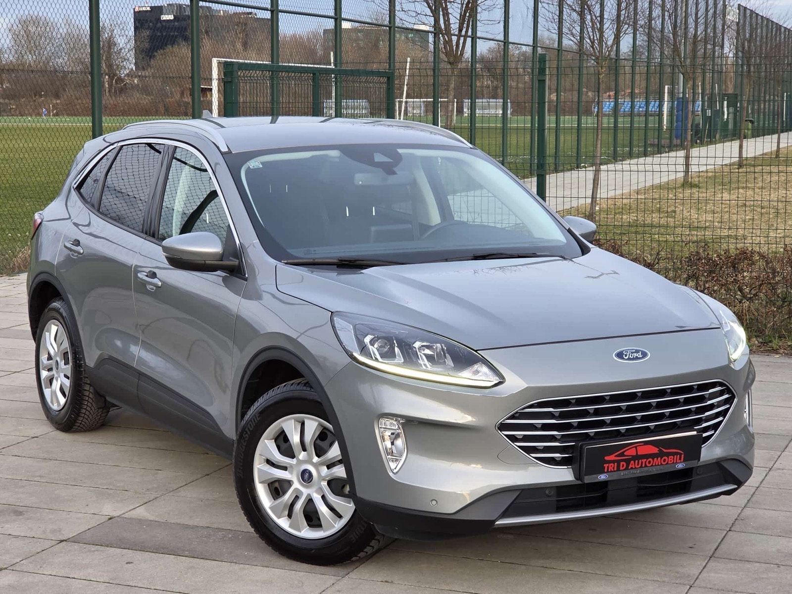 Ford Kuga 1.5 EcoBoost Titanium 2021g Nije Uvoz! 61.000km!, pogled izvana - slika 3