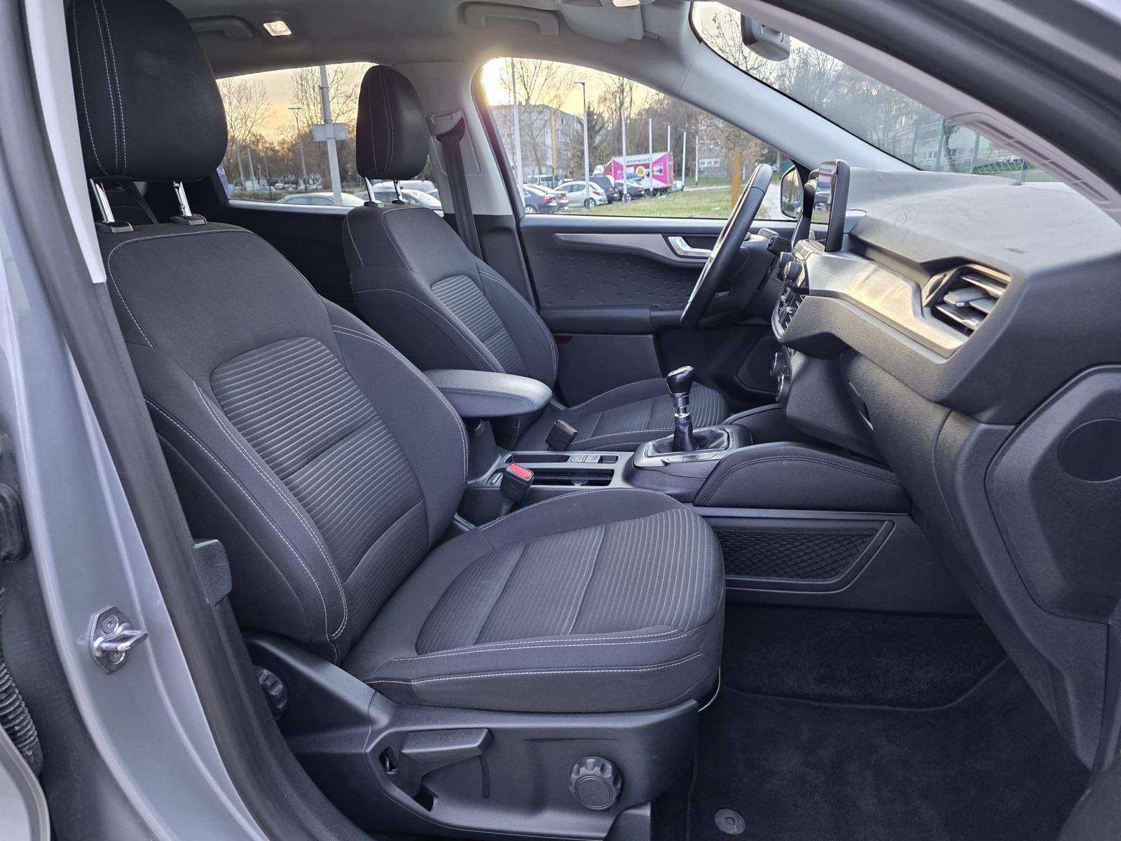 Ford Kuga 1.5 EcoBoost Titanium 2021g Nije Uvoz! 61.000km!, fotografija 12