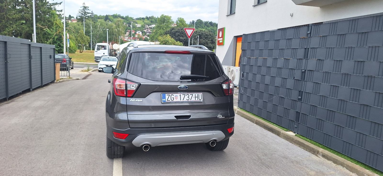 Ford Kuga 1,5, fotografija 2