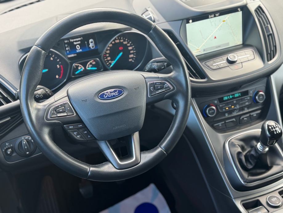 Ford Kuga 1,5 TDCI 120 KS, fotografija 15