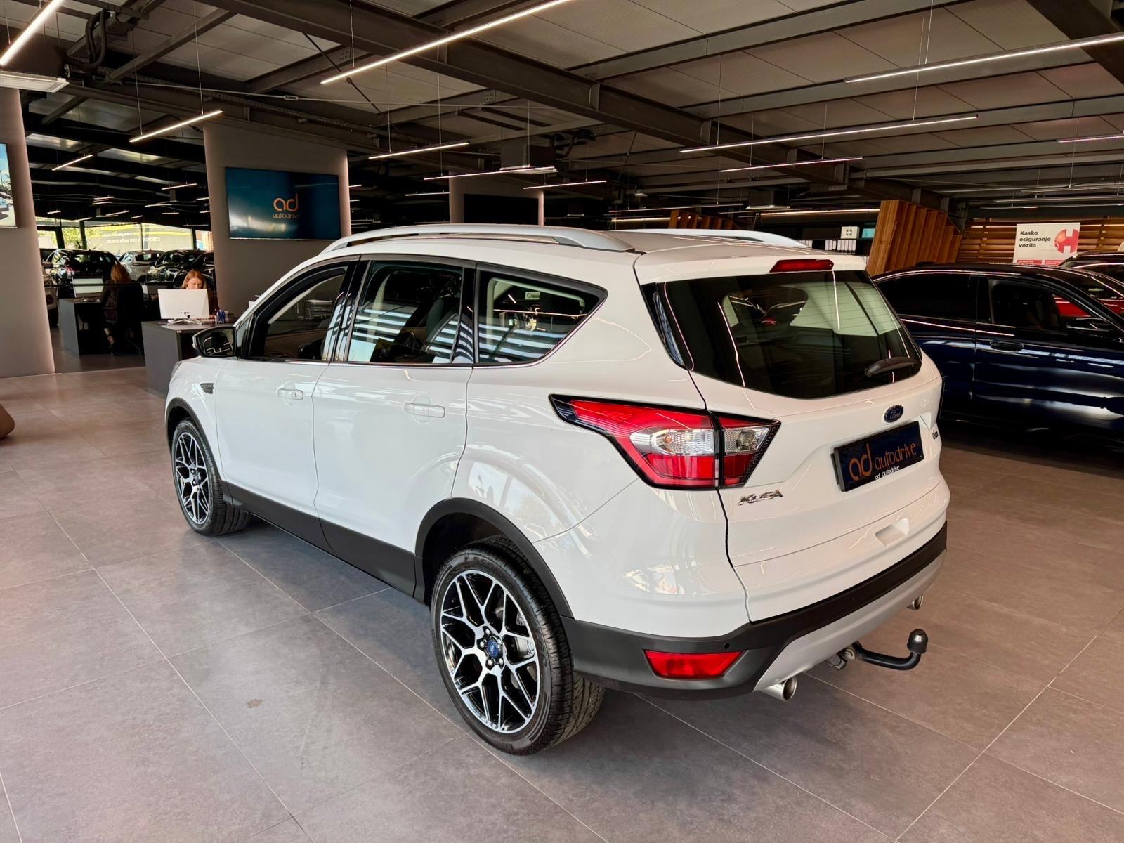 Ford Kuga 1.5 TDCi KLIMA • TEMPOMAT • LEASING RATA VEĆ OD: 354,00 €, fotografija 5