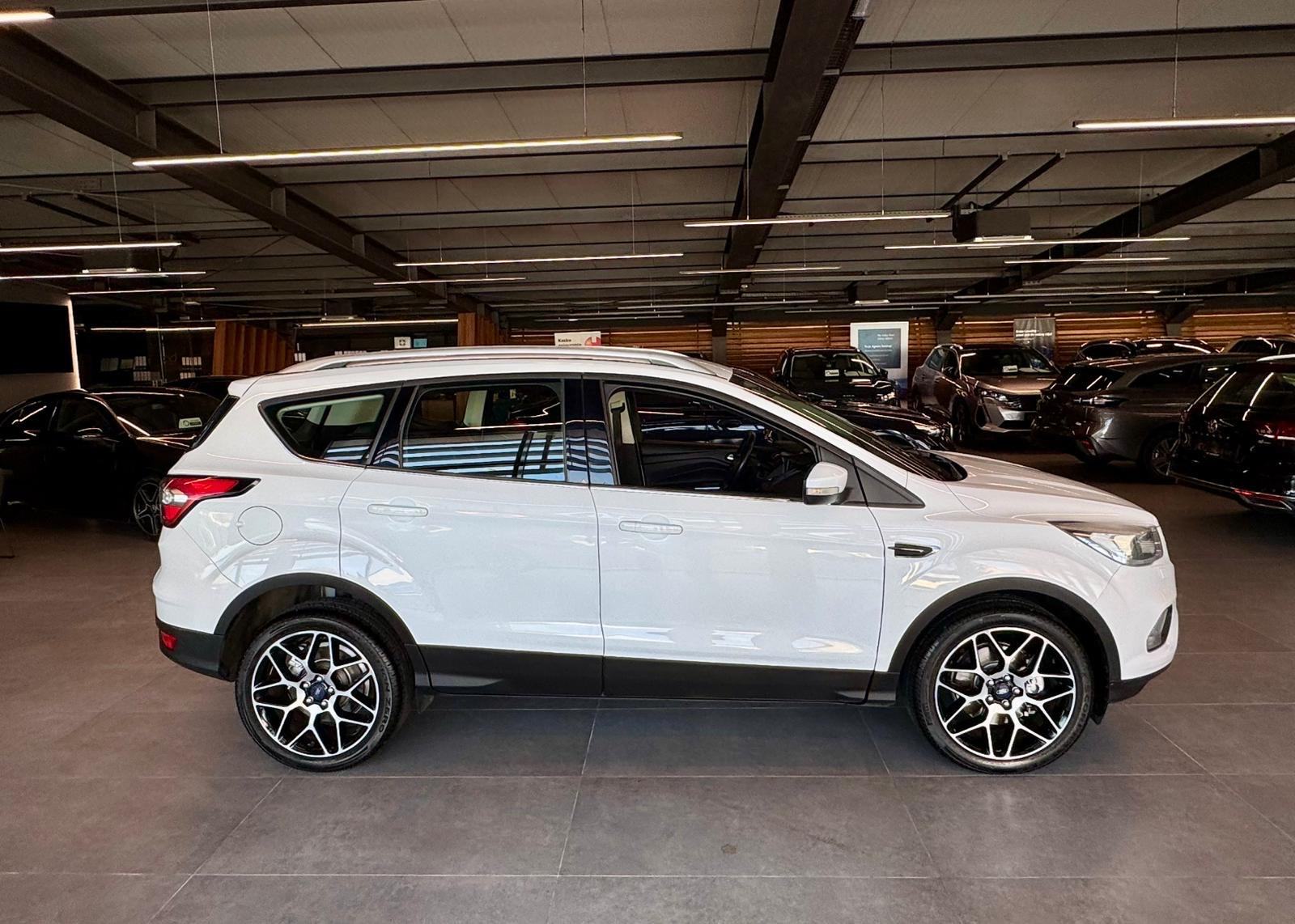 Ford Kuga 1.5 TDCi KLIMA • TEMPOMAT • LEASING RATA VEĆ OD: 354,00 €, fotografija 8