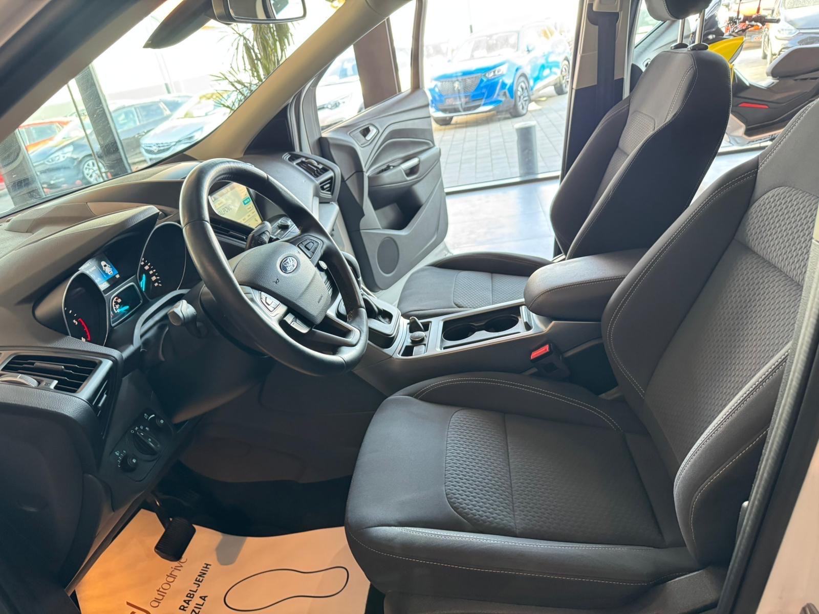 Ford Kuga 1.5 TDCi KLIMA • TEMPOMAT • LEASING RATA VEĆ OD: 354,00 €, fotografija 15